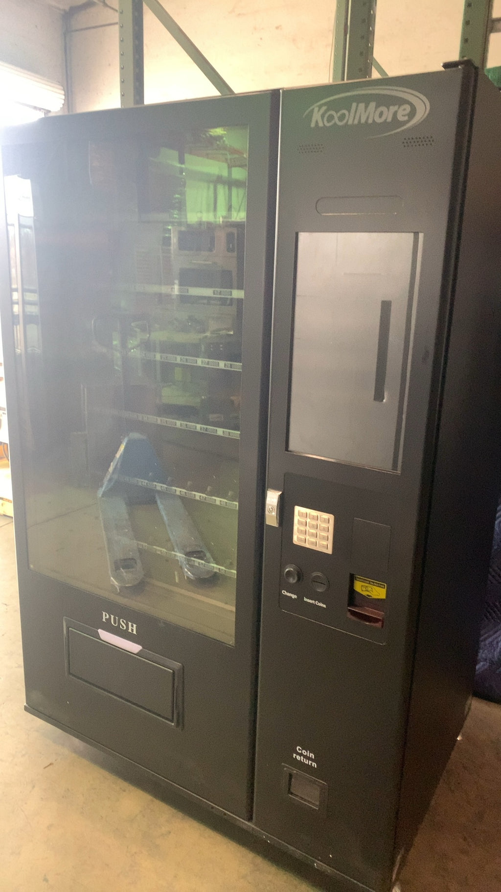 KoolMore KM-VM Vending Machine, Glass Front Keypad Controls, Coin Mechanism
