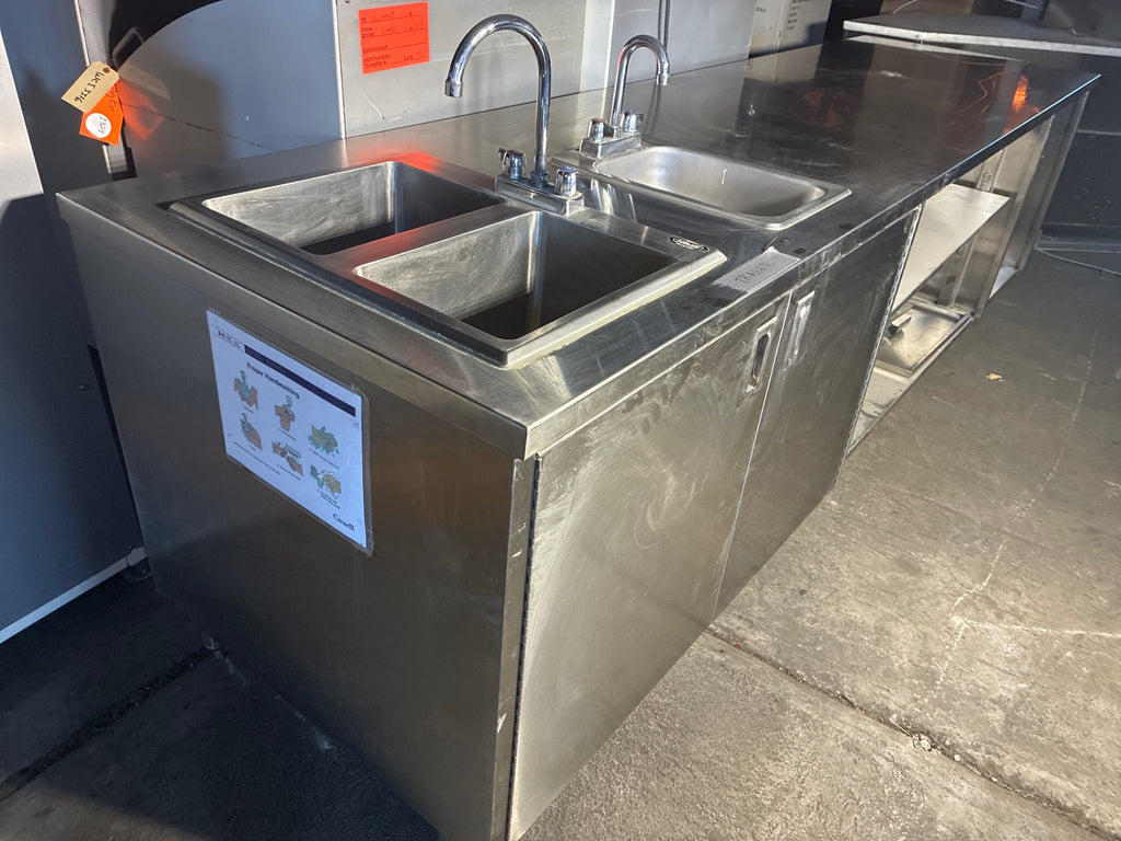 Island Workstation W/ 3 Sinks And Under Storage, 2 Faucets, 7 Solid Swing Doors, Stainless