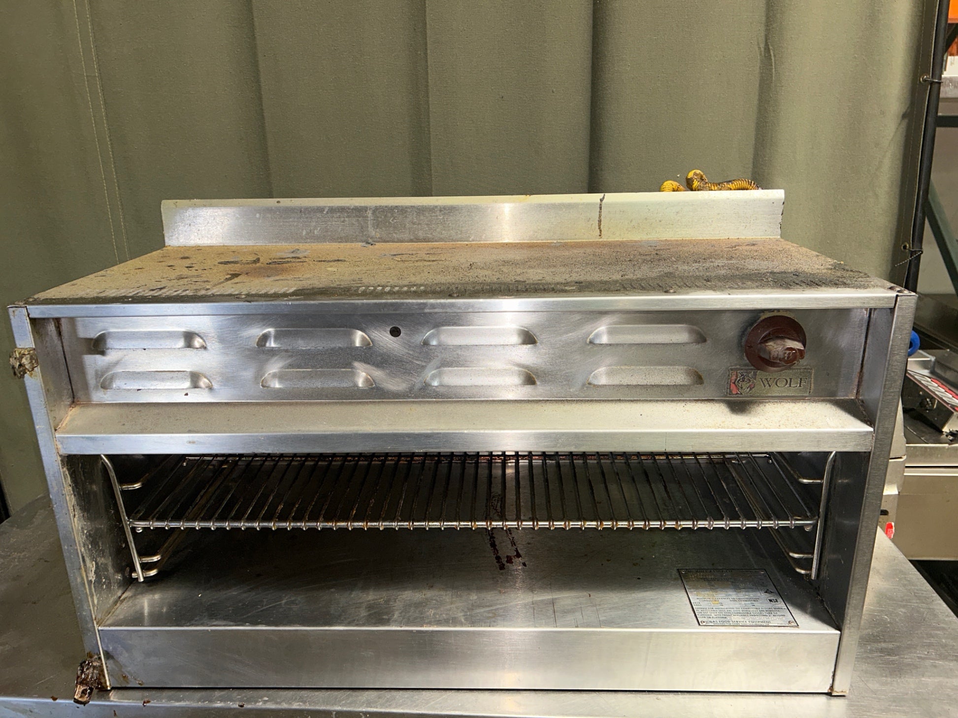 Wolf CMJ36N-1 Commercial Infrared Cheese Melter/Broiler