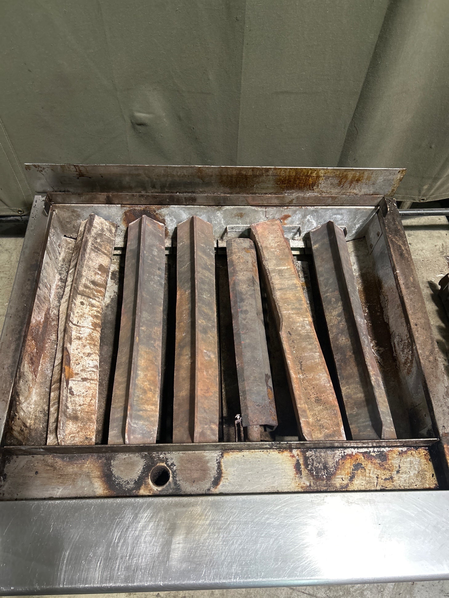 Wolf ACB36N-11 Low‑Profile 36-inch Gas Radiant Charbroiler