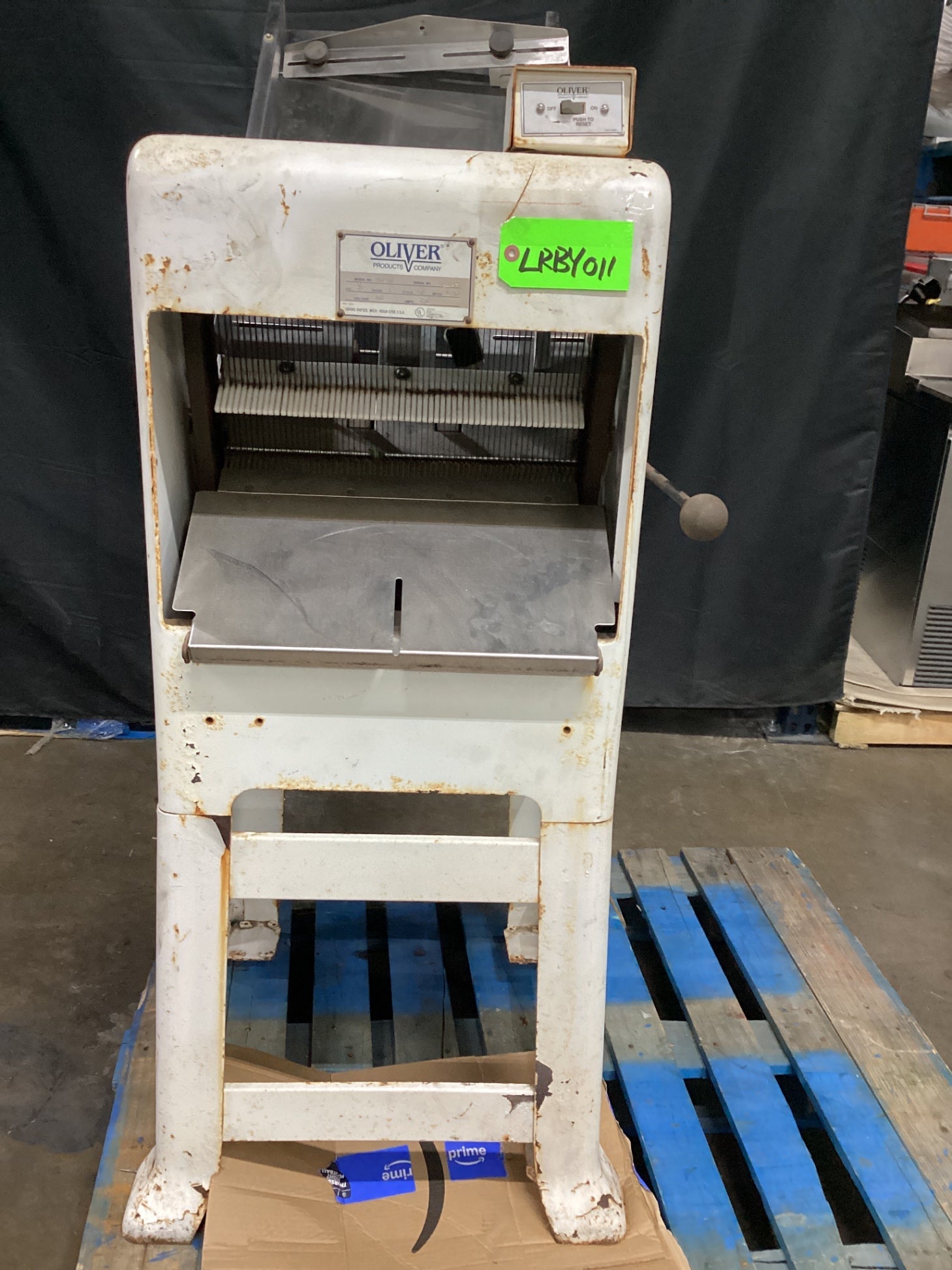 Oliver 797-32  Bread Slicer