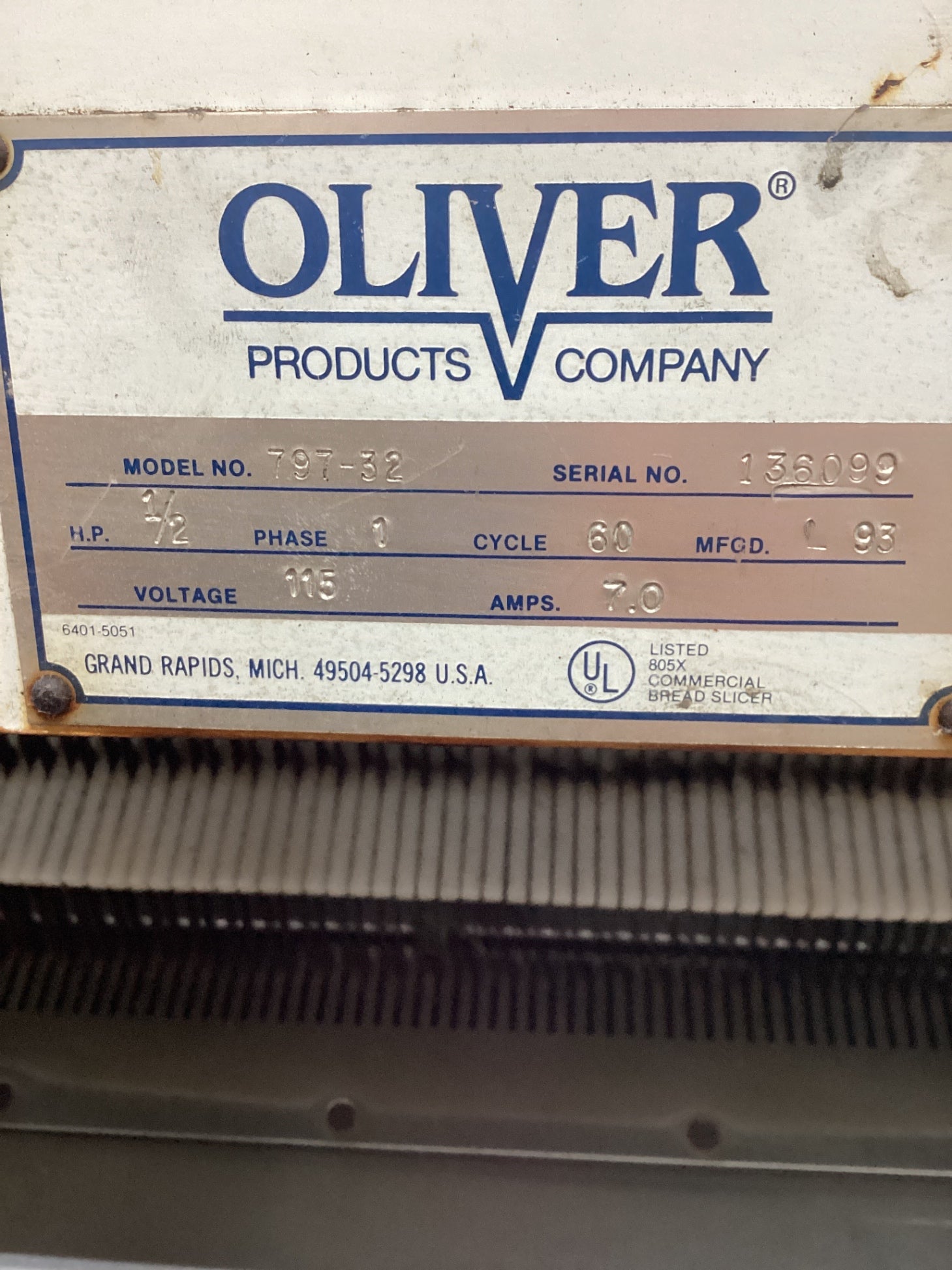 Oliver 797-32  Bread Slicer