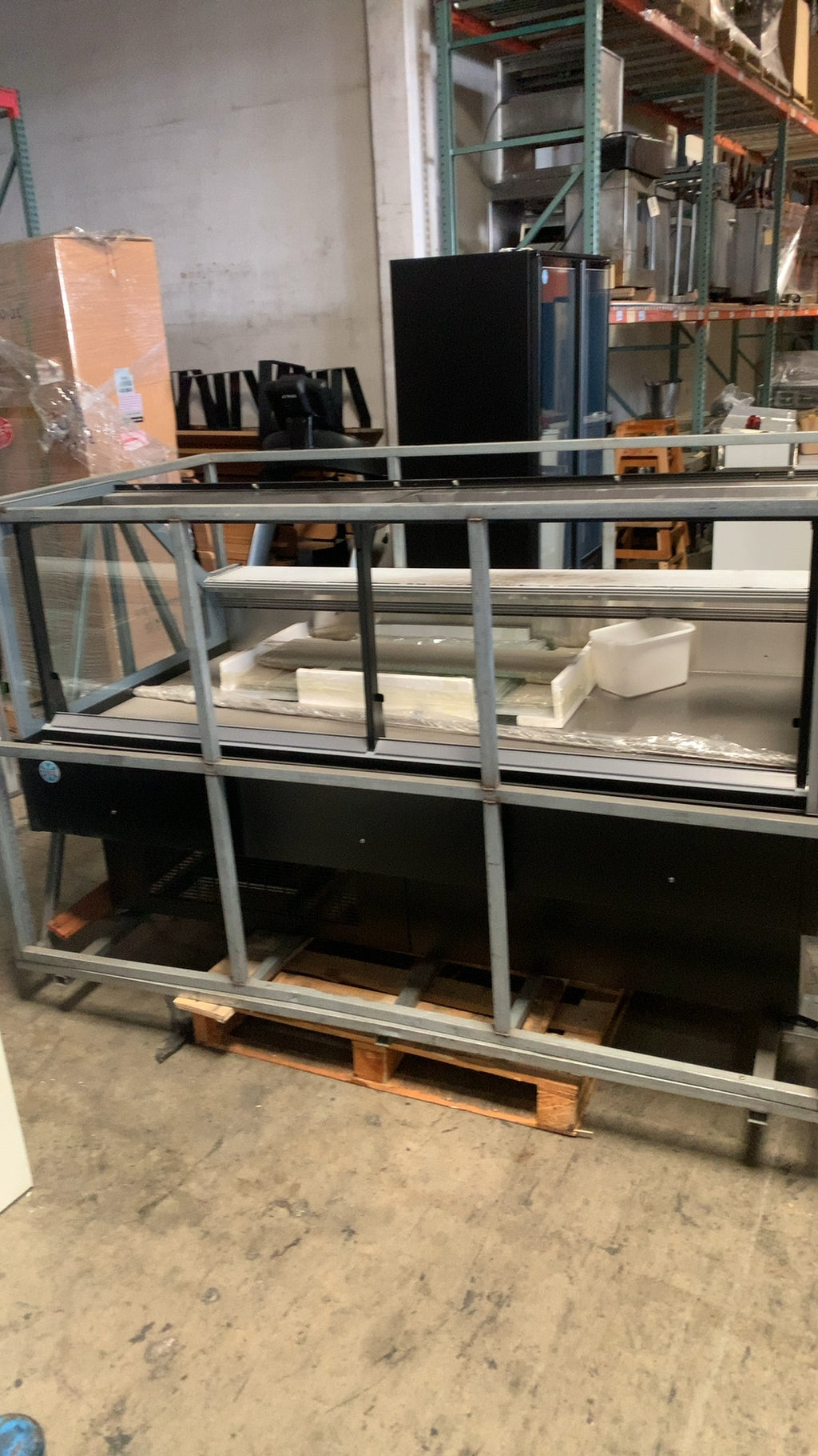ZBG.4T Commercial Refrigerated Showcase Sloped Glass Front, R404A Refrigerant