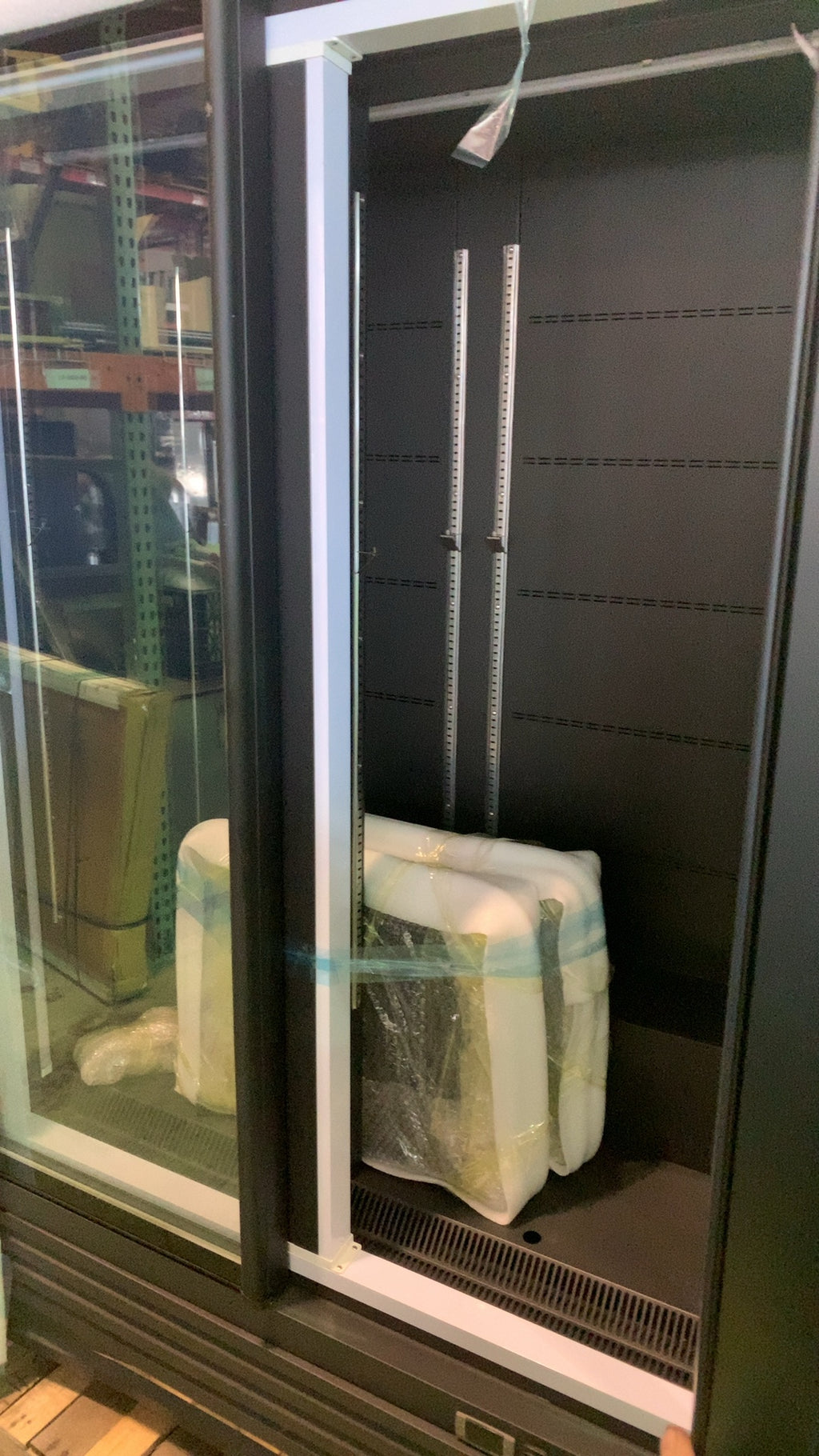 LB-1.2 Refrigerator, Double Door Display 1000L Capacity Air Cooling Electric Defrost 220V Power