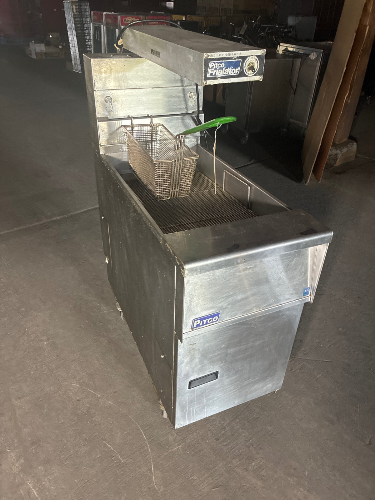 Pitco SGBNB14 Fried Food Dumping Station, Hot Holding, Stainless, Mobile