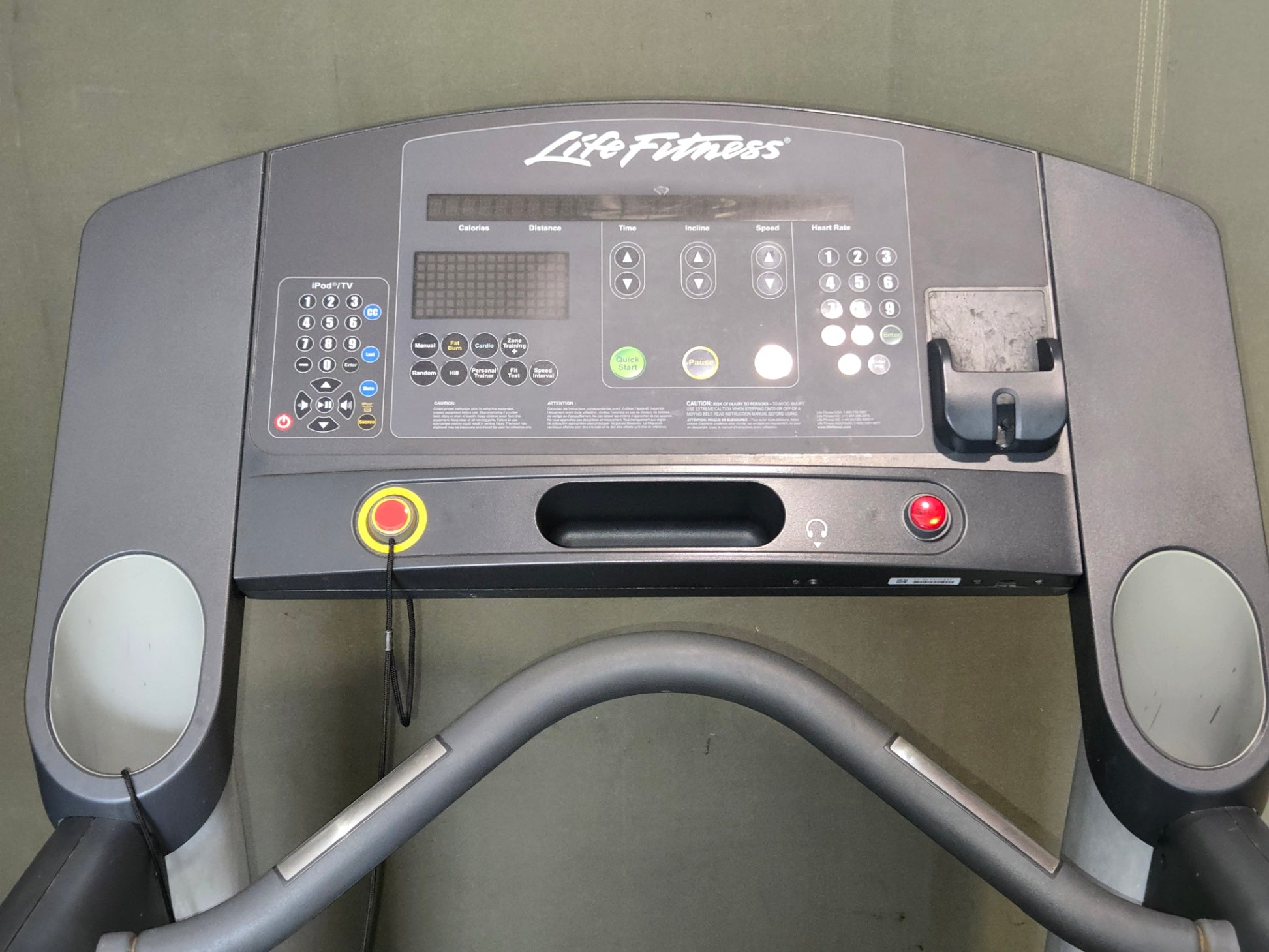 Life Fitness CLSTDMLXX Integrity CLL Treadmill w/ Decline