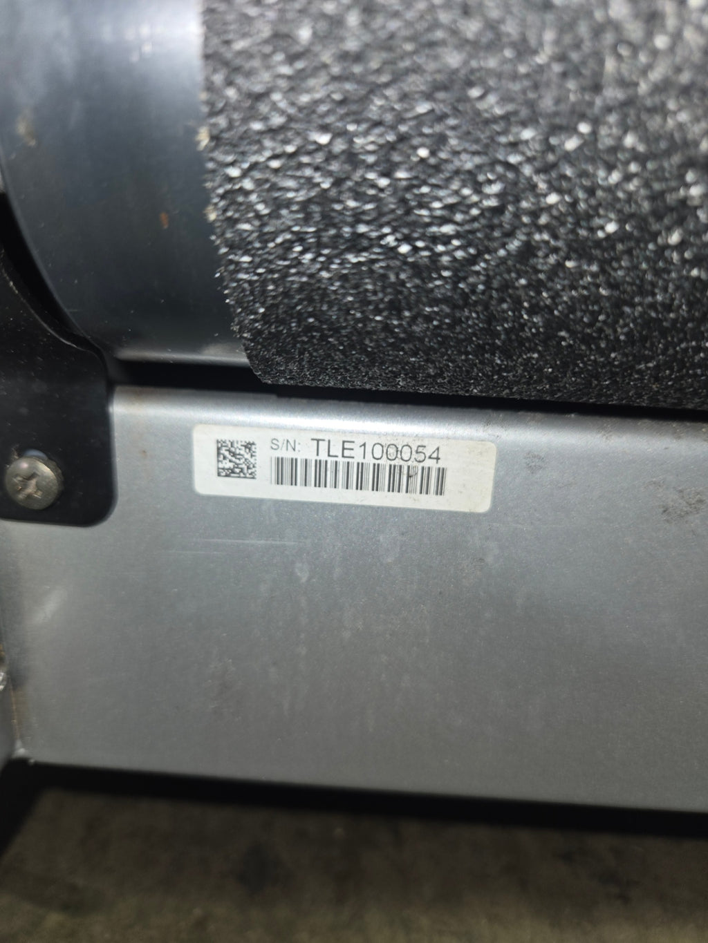 Life Fitness Integrity CLL Treadmill w/ Decline