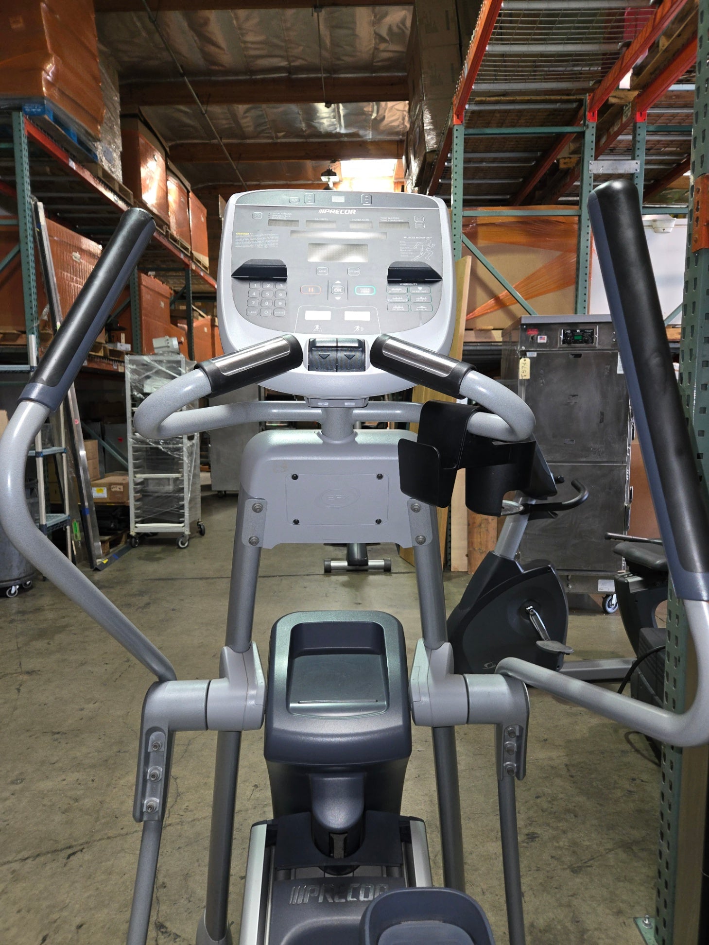 Precor EFX 835 Elliptical Crosstrainer With P30 Console And Adjustable CrossRamp Technology