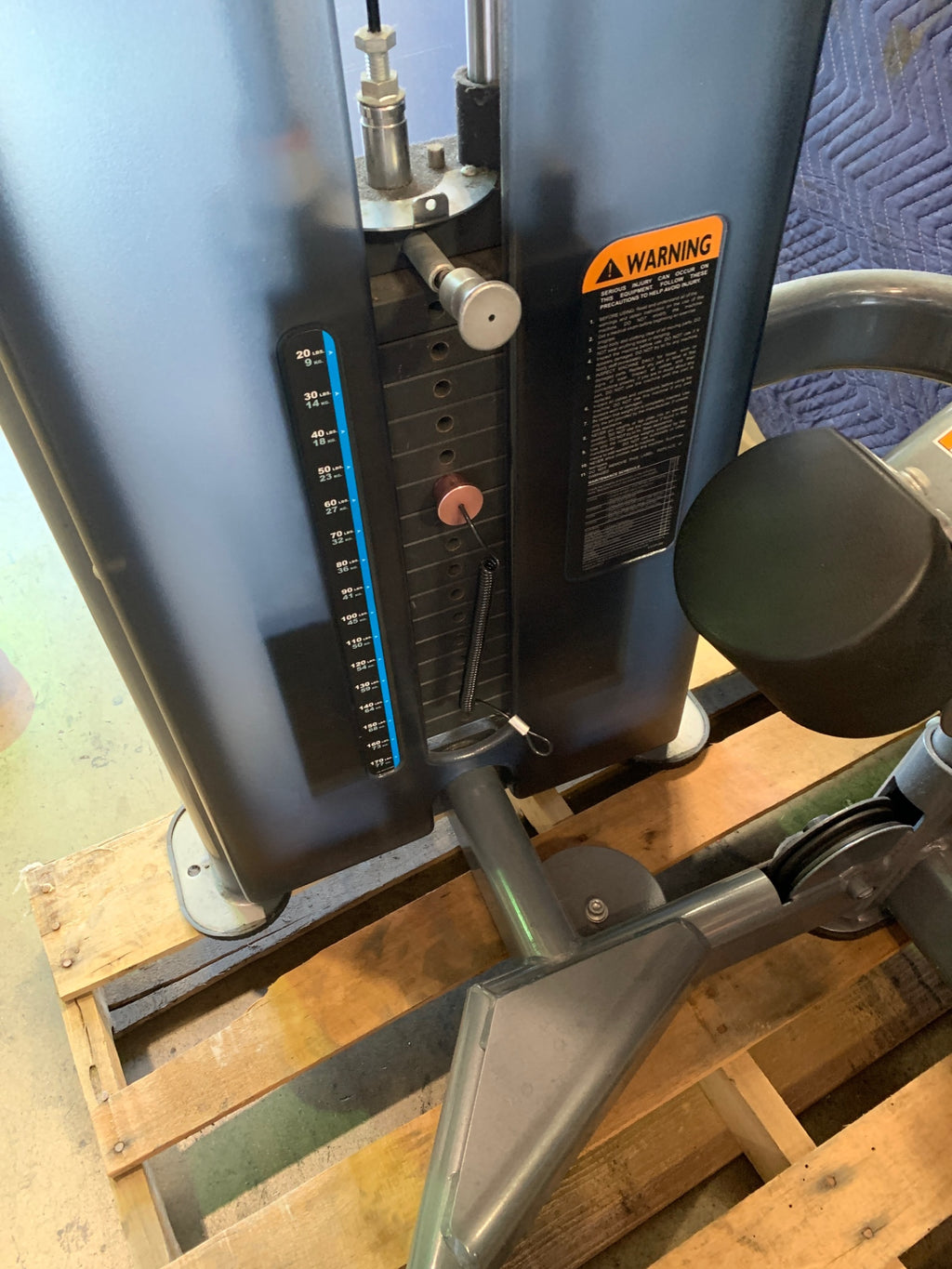 True Fuse 1300 Low Back Extension Machine