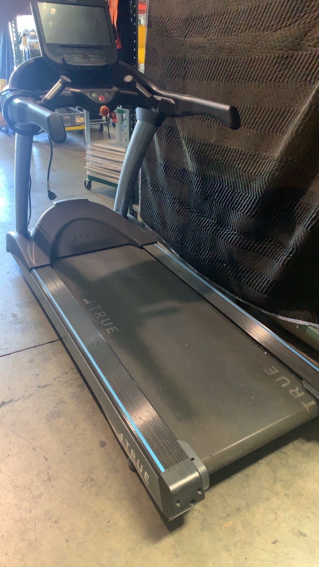 TRUE TC900-19 Treadmill Digital Console, Handgrip Controls, Emergency Stop