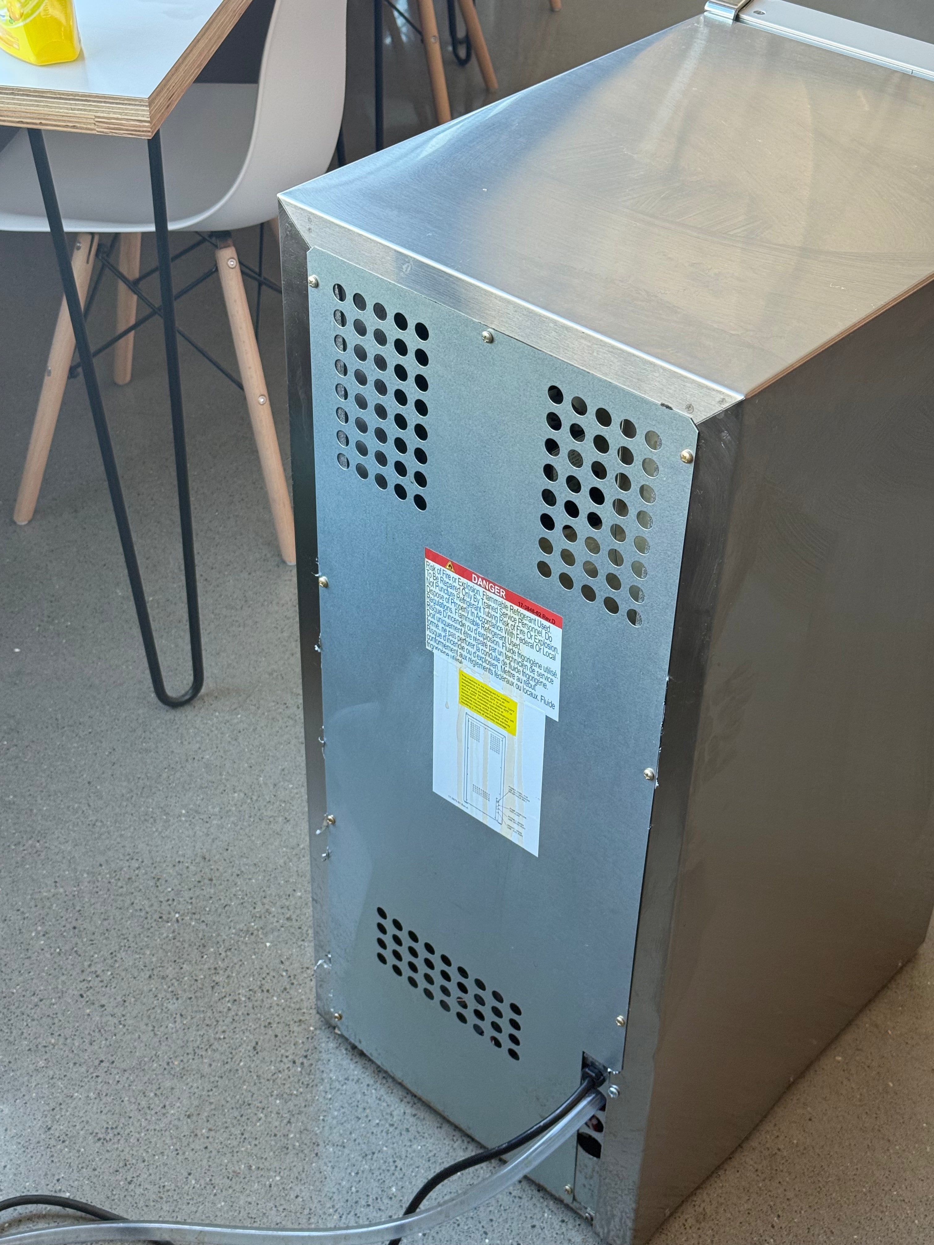 Scotsman DRCG033A-1SS 15"W Legacy Undercounter Ice Machine with A 26-pound Bin Capacity