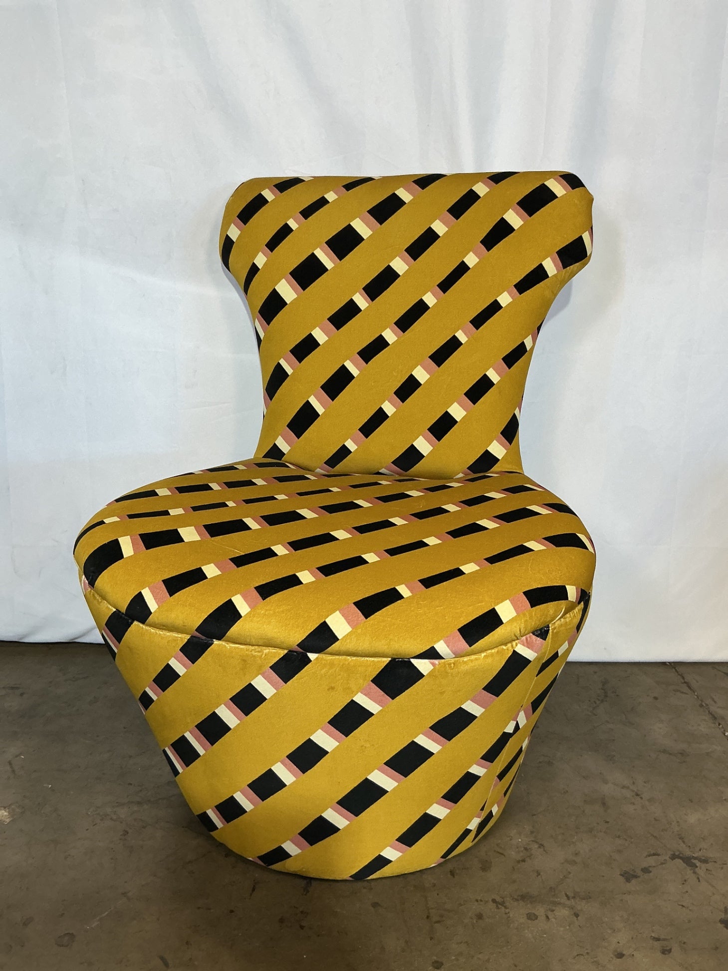 Yellow Longe Chair