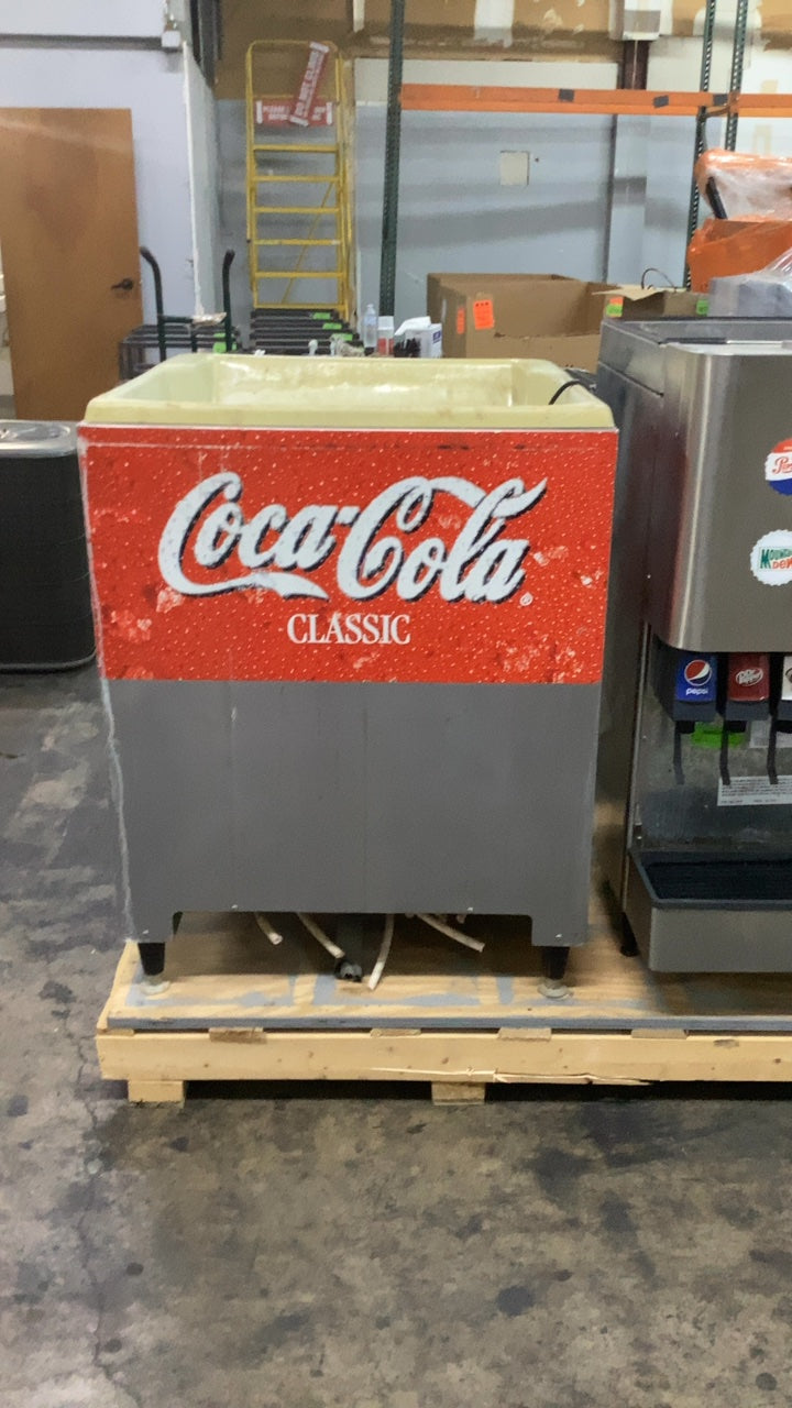CORNELIUS EVAL8 Beverage Dispenser, Countertop, 8-Valve Ice-Cooled Coca-Cola Classic Branded
