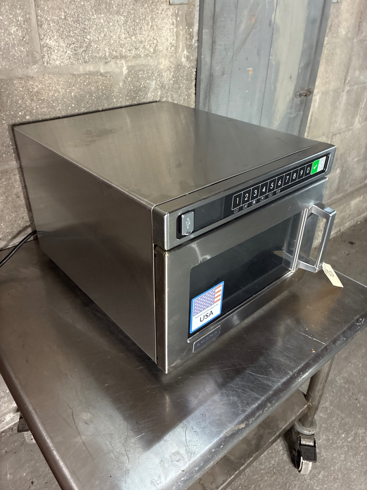 Amana HDC212 Microwave, Countertop