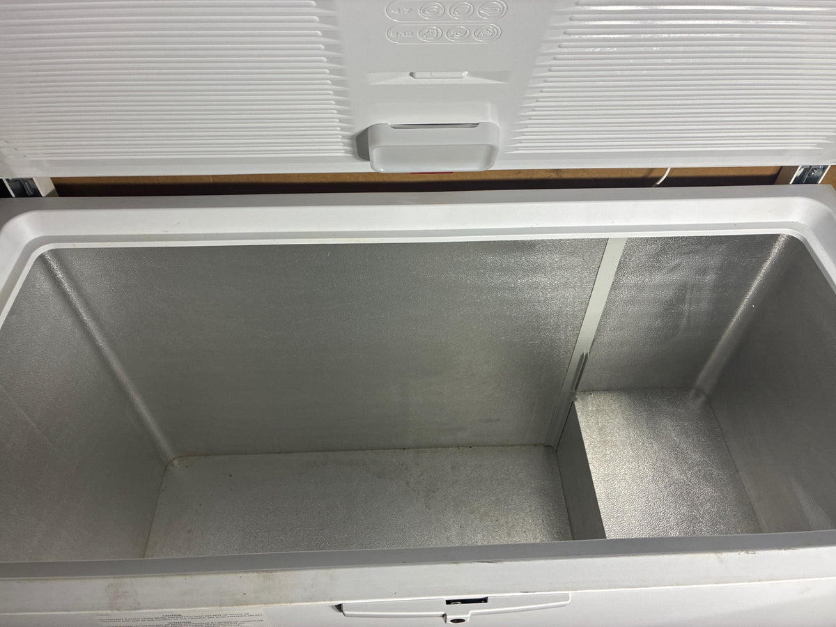 Whirlpool WZC5116LW Chest Freezer, Single Door