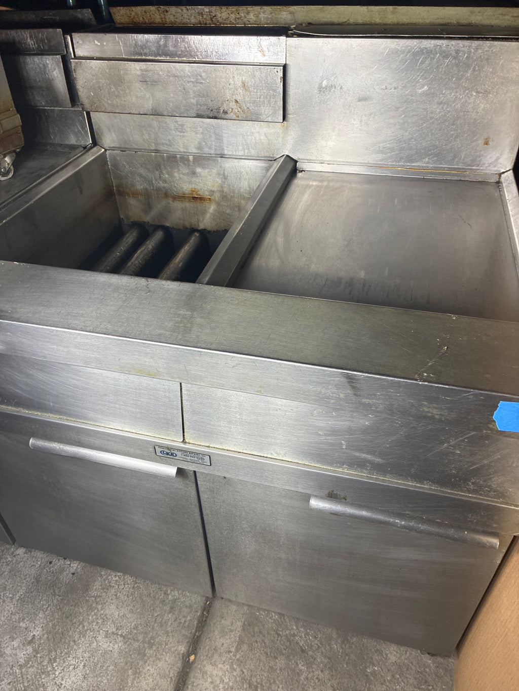 Dean SCFD160GNTS Deep Fryer, Single Vat, 2 Solid Swing Doors, Mobile
