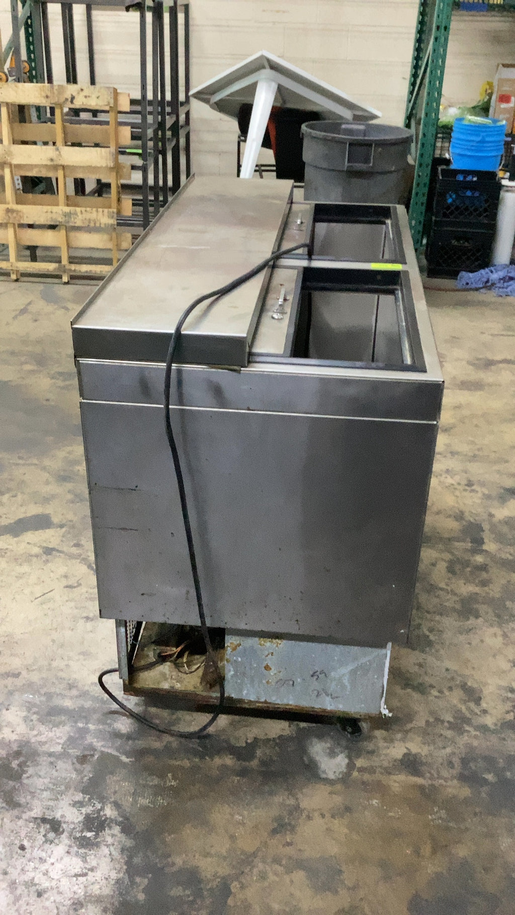 Glastender MF48-S 2 Compartments Bottle Cooler