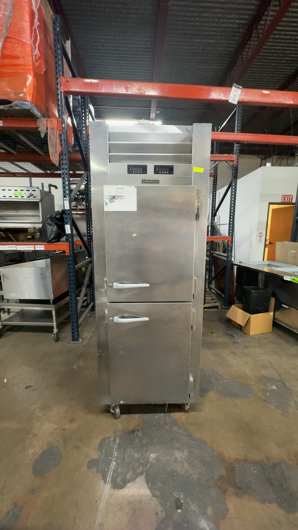 Traulsen ADT132WUT-HHS Reach In Refrigerator Freezer, Dual Temperaturs