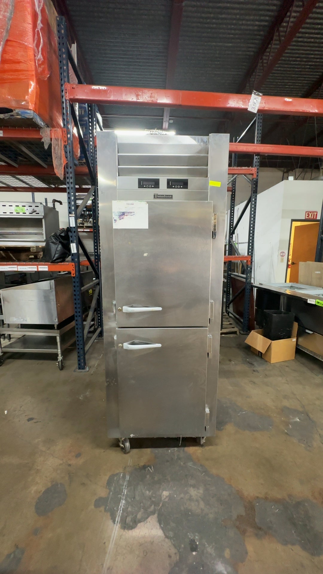 Traulsen ADT132WUT-HHS Reach In Refrigerator Freezer, Dual Temperaturs