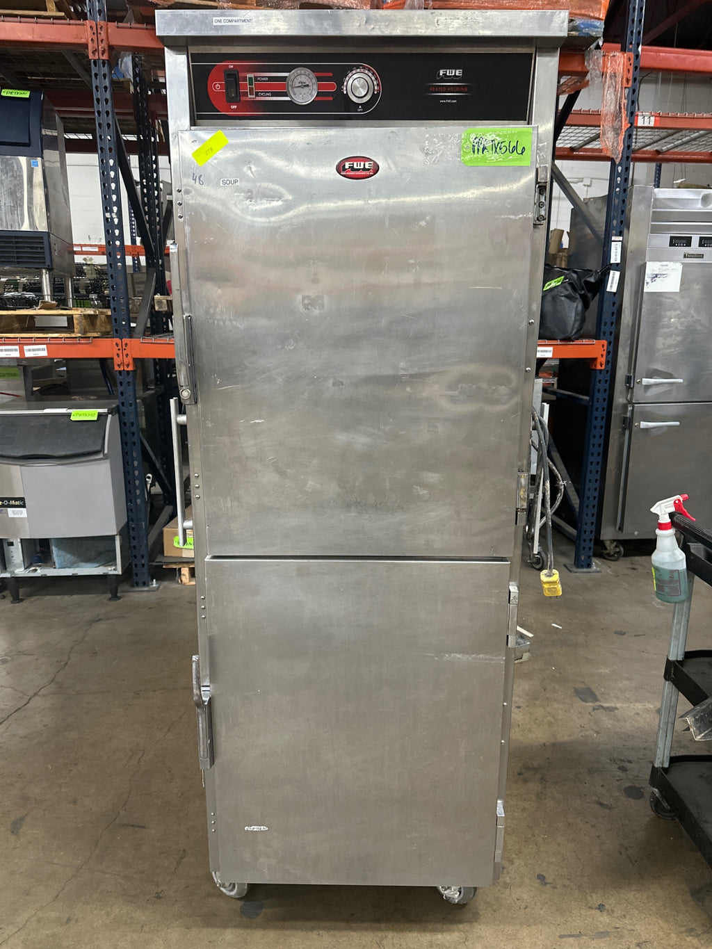 FWE UHST-13P-OTB Mobile Heated Cart
