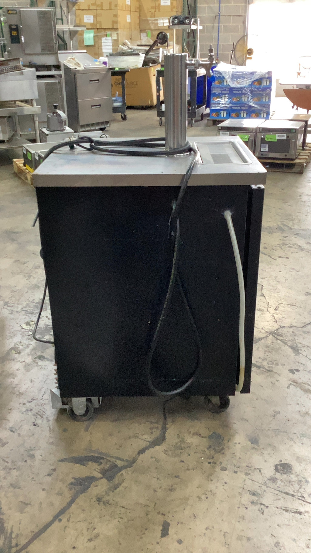 BEVERAGE-AIR BM23HC-B Kegerator