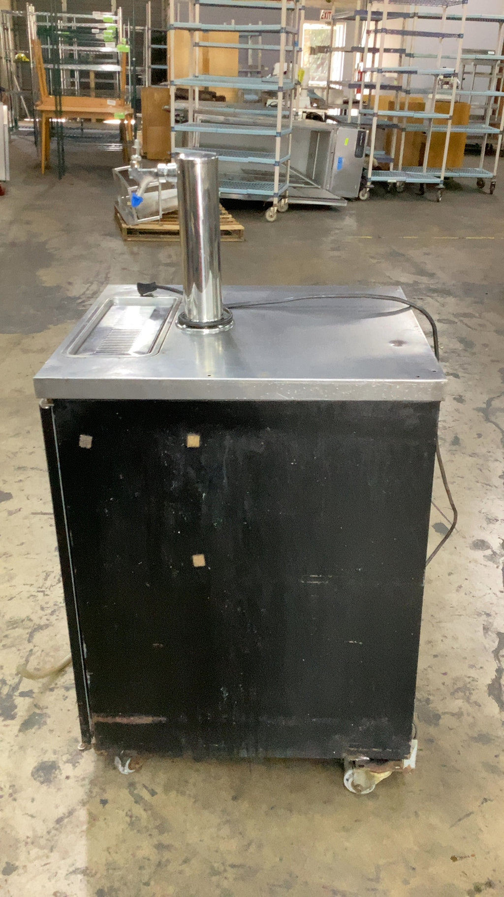 BEVERAGE-AIR BM23-B Kegerator
