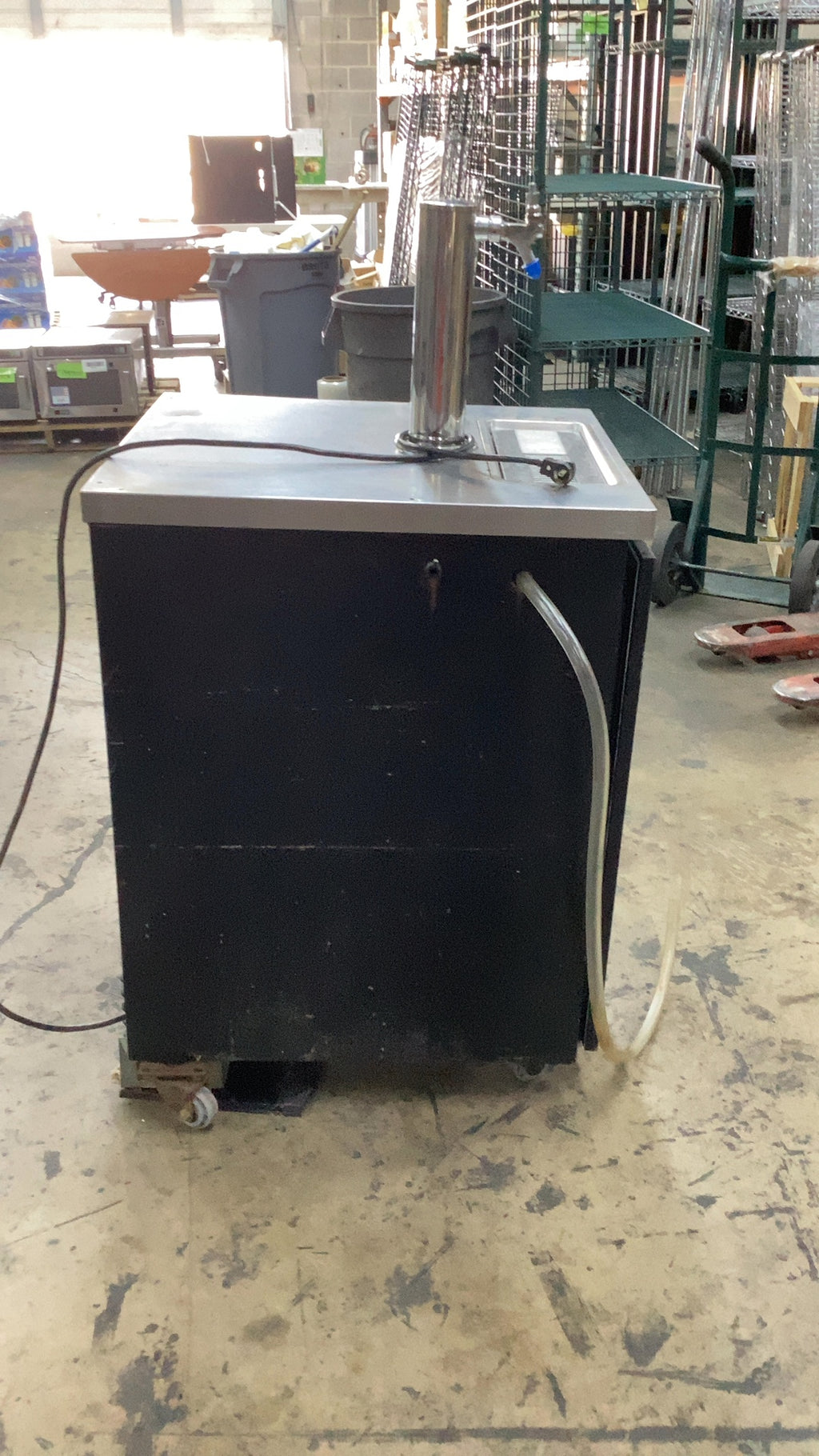 BEVERAGE-AIR BM23-B Kegerator