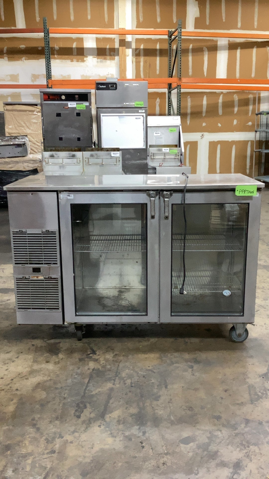 Glastender BB60-L1-XS(LR) Undercounter Refrigerator