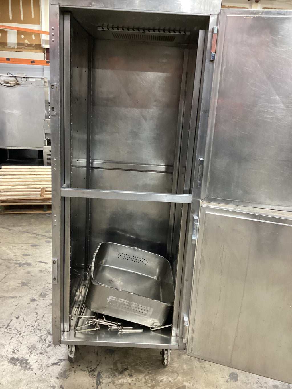 FWE Mobile Heated Cart