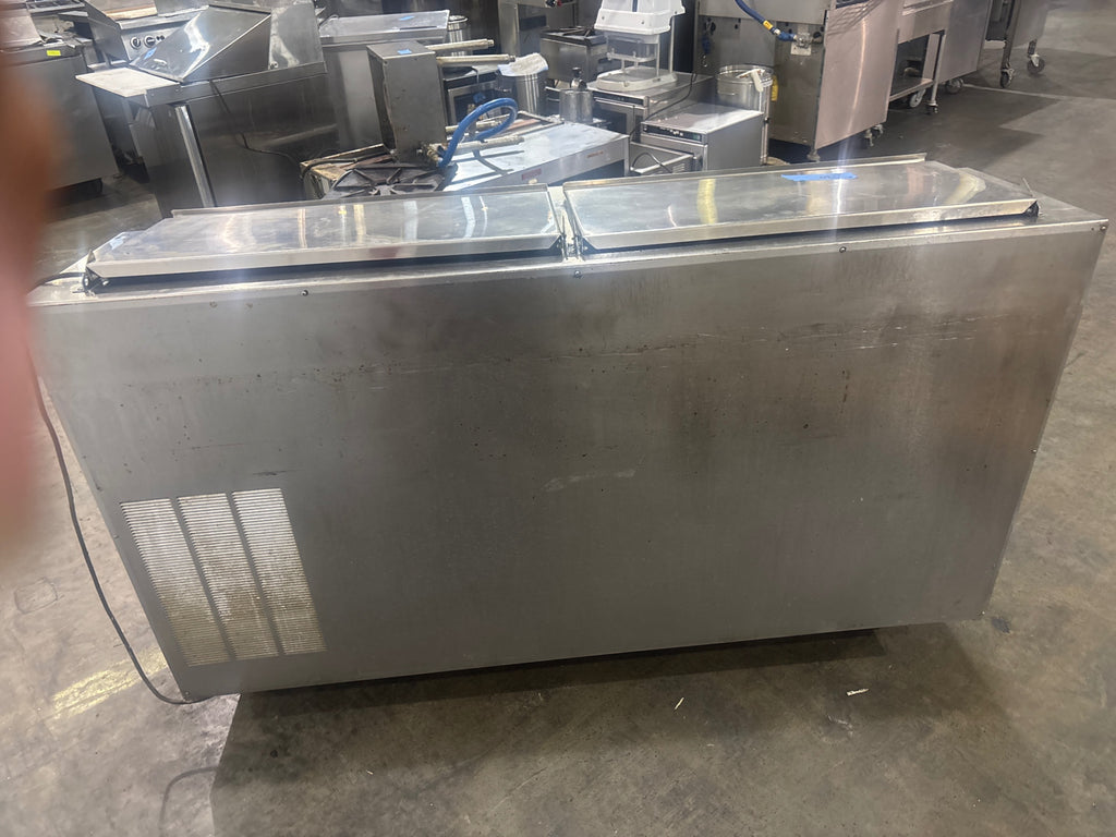 Delfield F18RC68 Pizza Prep Table With Refrigerated Base