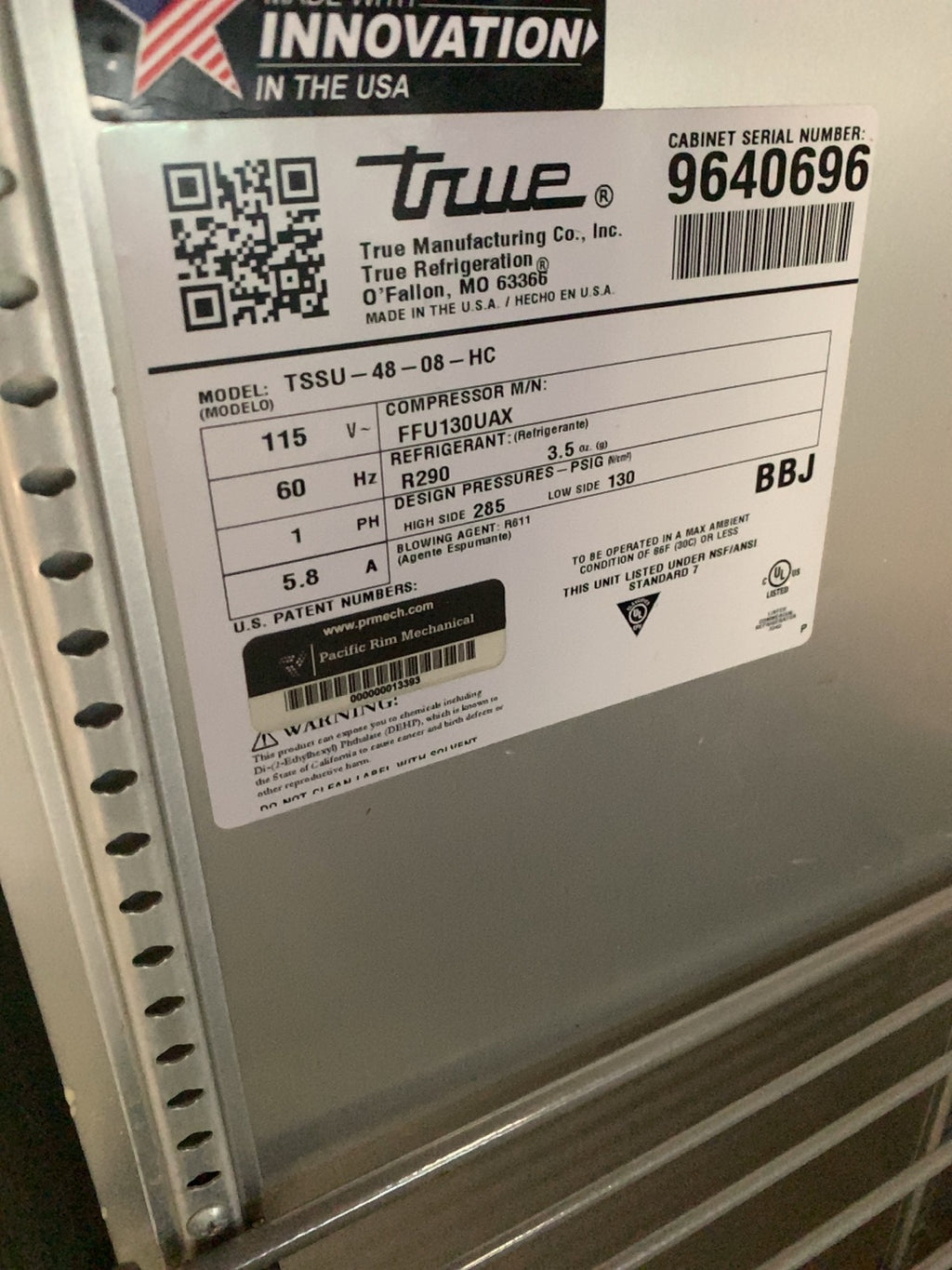 True TSSU-48-08-HC Refrigerated Prep Table, Sandwich/Salad Two Solid Doors, Cutting Board