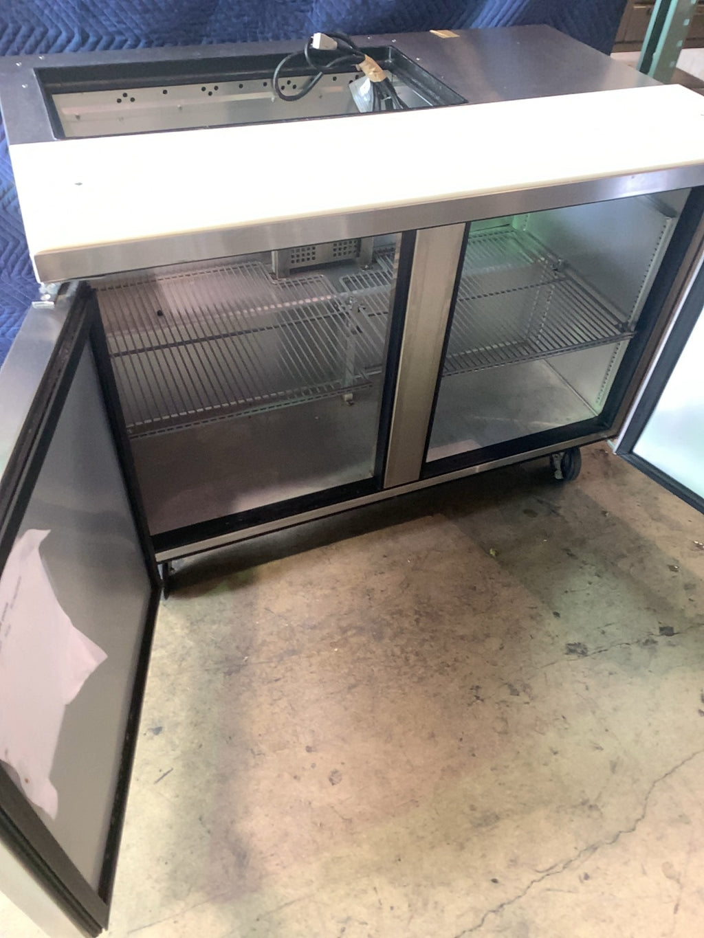 True TSSU-48-08-HC Refrigerated Prep Table, Sandwich/Salad Two Solid Doors, Cutting Board