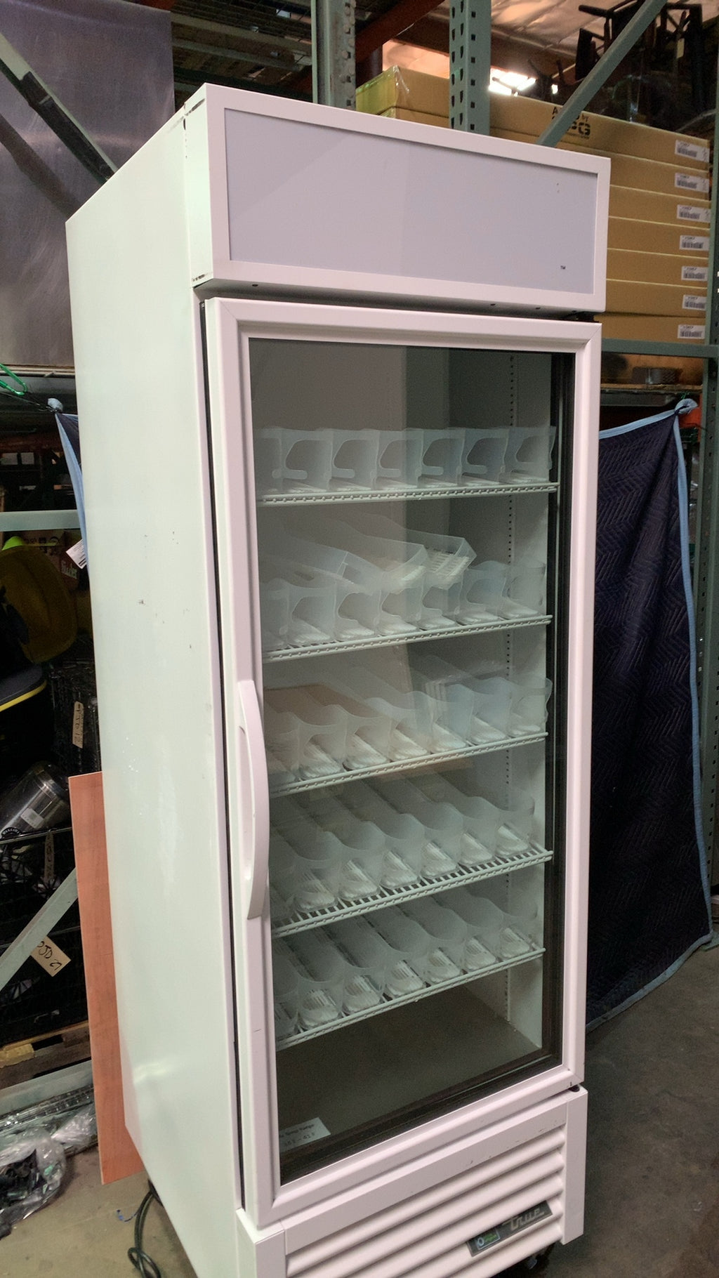 True GDM-23-HC-TSL01 Refrigerated Merchandiser, Upright, Single Glass Door 5 Shelves, Bottle Organizers, RCU Technology, R290 Hydrocarbon Refrigerant, 115V