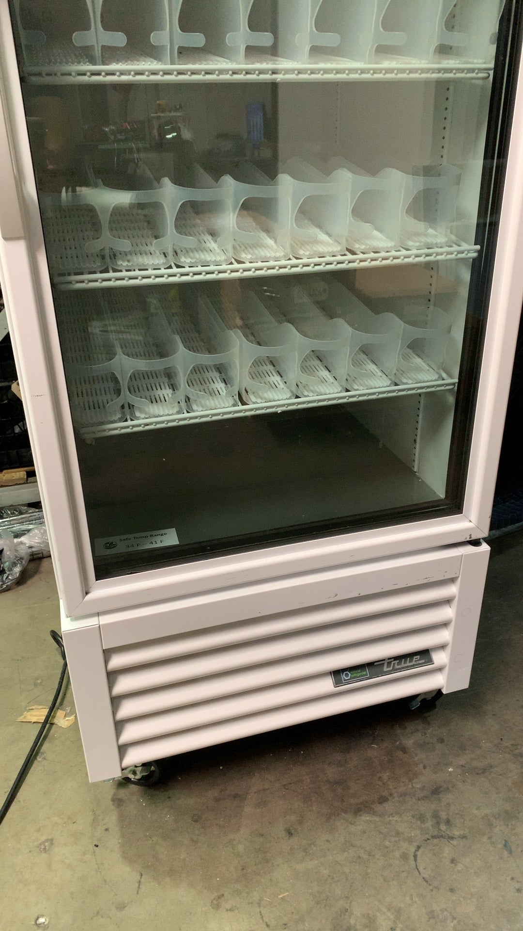 True GDM-23-HC-TSL01 Refrigerated Merchandiser, Upright, Single Glass Door 5 Shelves, Bottle Organizers, RCU Technology, R290 Hydrocarbon Refrigerant, 115V