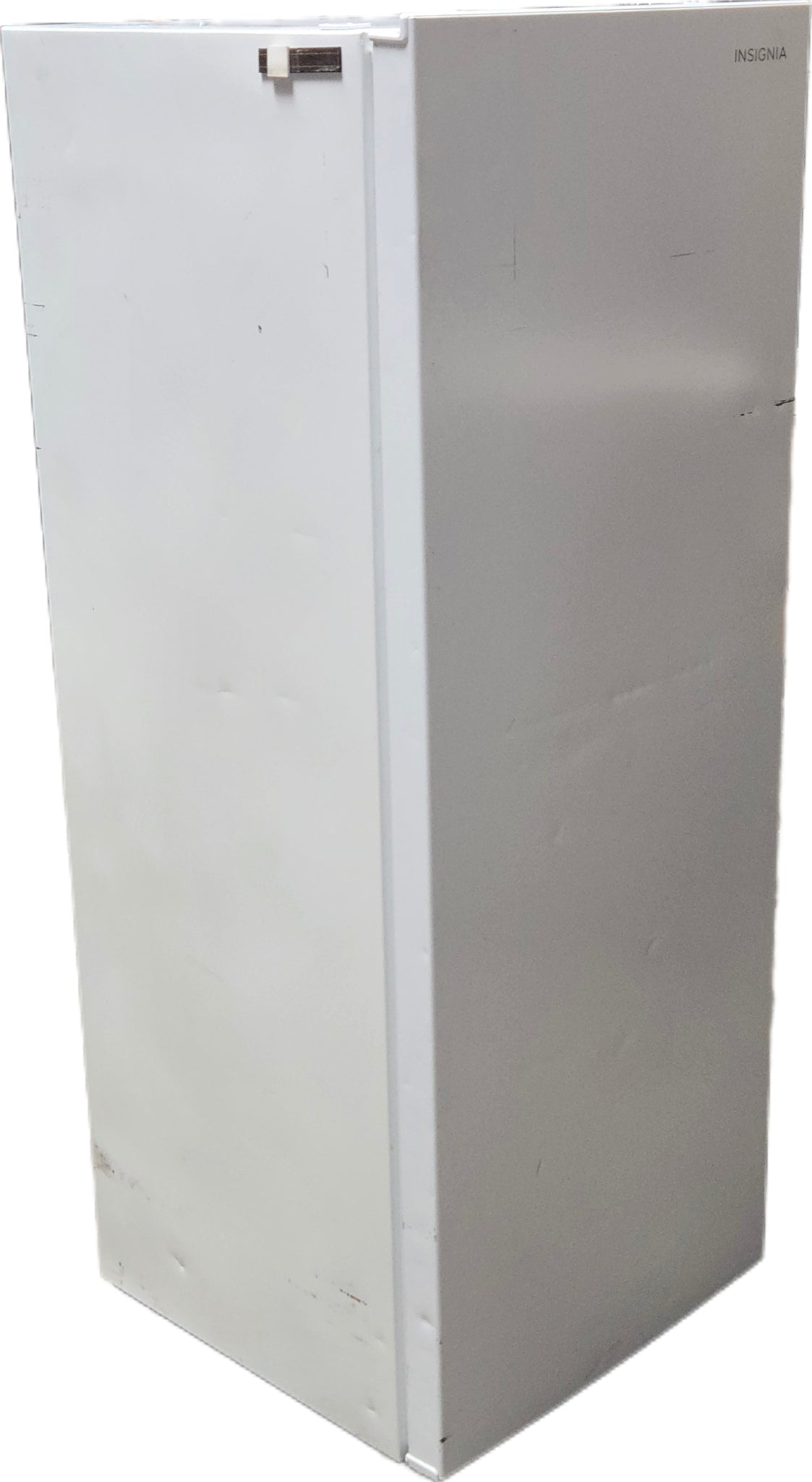 Insignia NS-UZ7WH0 Freezer, Upright 120V 60Hz 1.0A 100W