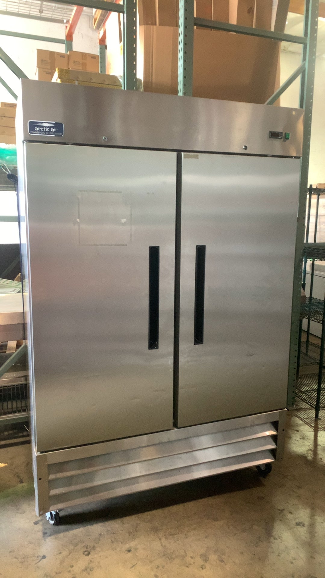 Arctic Air AR49 Commercial Refrigerator, Two Door 115V 9 Amps