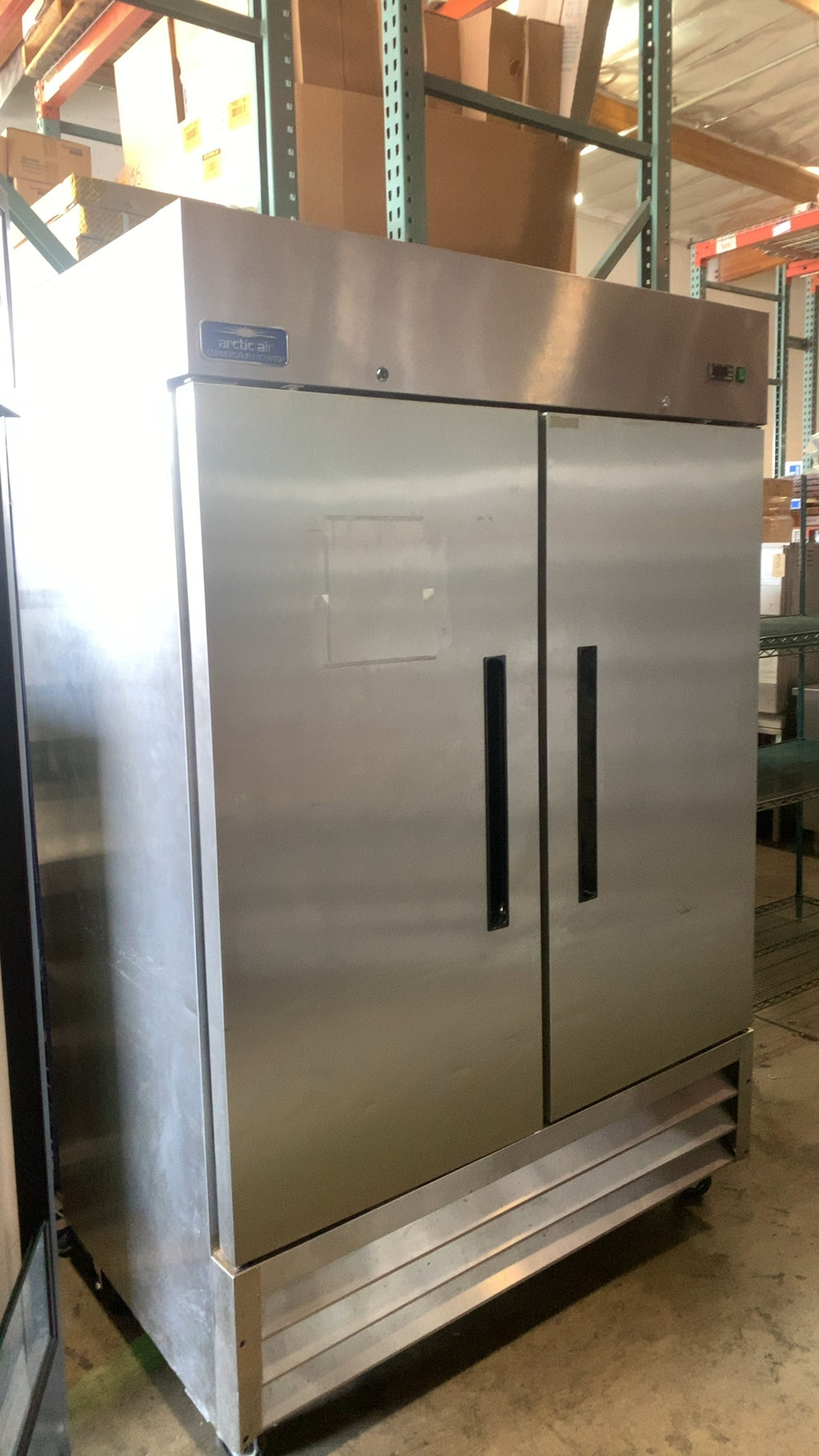 Arctic Air AR49 Commercial Refrigerator, Two Door 115V 9 Amps