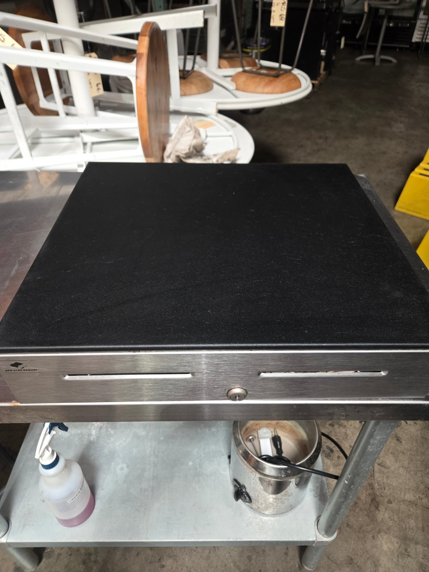 APG Vasario Series Cash Drawer, Front Opening Key Lock, 2 Media Slots