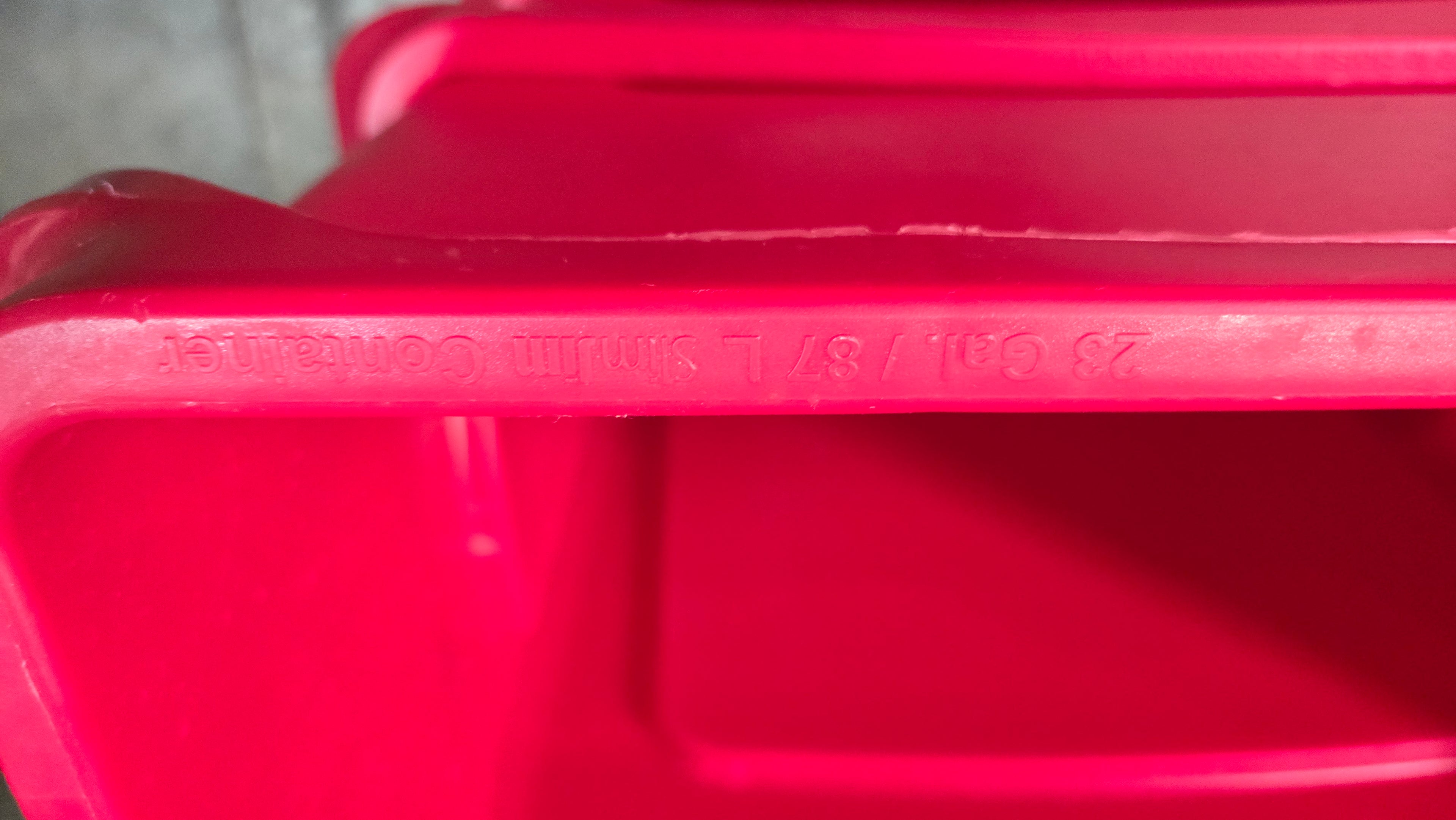 Rubbermaid SlimJim Container Waste Container, Slim-Fit 23 Gallon Capacity Red Plastic
