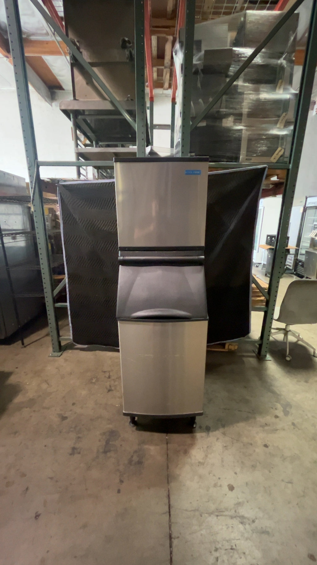 Koolaire KD10420A-161 Ice Maker, with Storage Bin 115V 1 Phase Air Cooled Stainless Steel Front