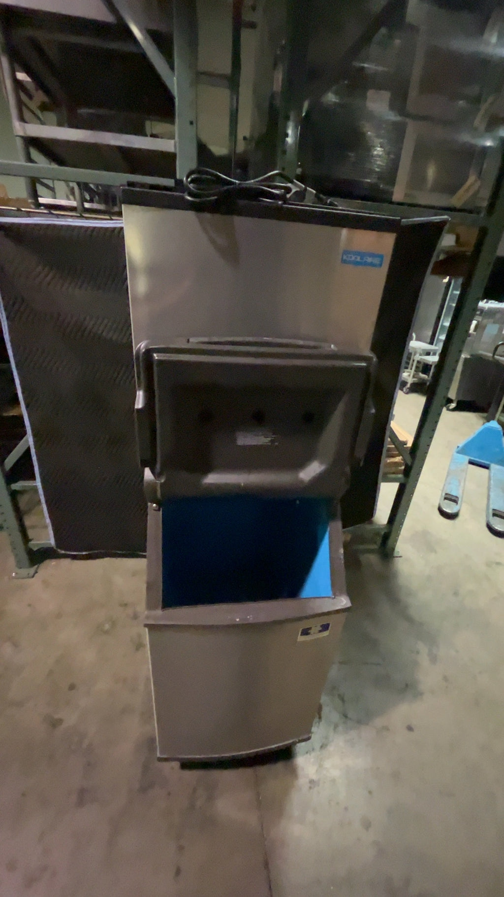 Manitowoc Ice, Inc KDT0420A-161 Ice Machine, Head with Storage Bin 115V 1 Phase 60Hz 20A Max Circuit