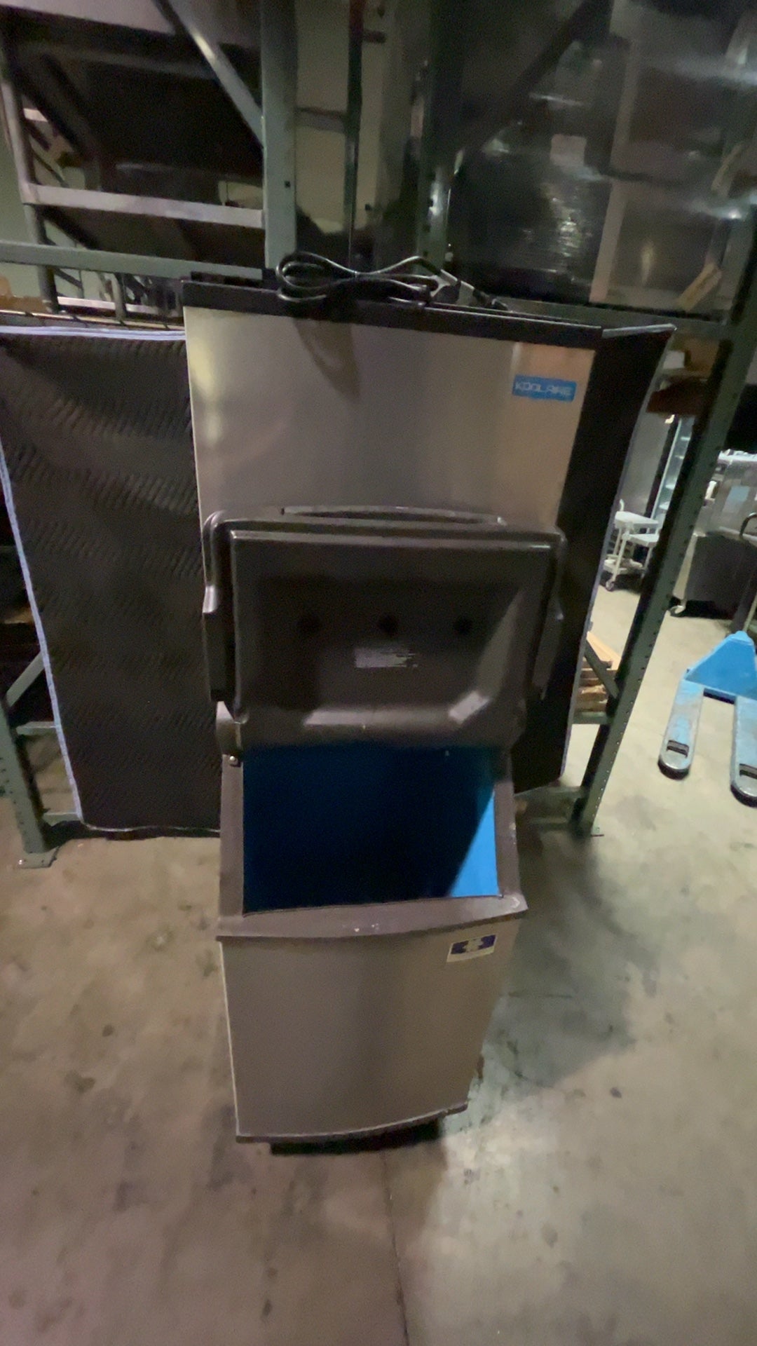 Manitowoc Ice, Inc KDT0420A-161 Ice Machine, Head with Storage Bin 115V 1 Phase 60Hz 20A Max Circuit