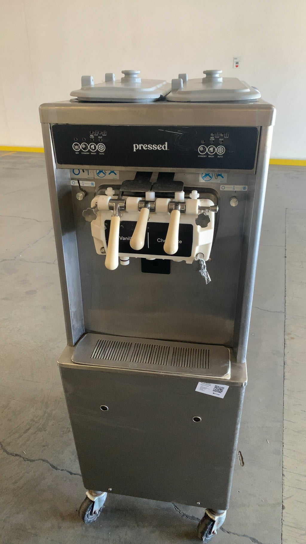 TAYLOR 791-33 Soft Serve Ice Cream Machine, Floor Model Dual Hopper Three Dispensing Levers 3-Phase Power On Casters