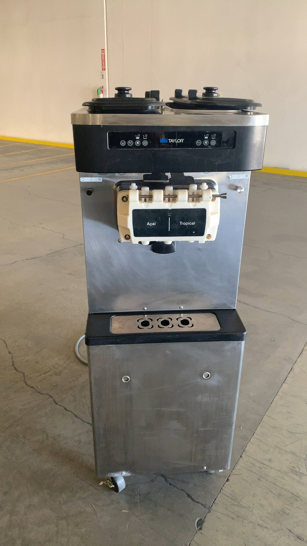 Taylor C791-33 Soft Serve Ice Cream Machine, Floor Model 2 Flavor Açaí Tropical Dispenser