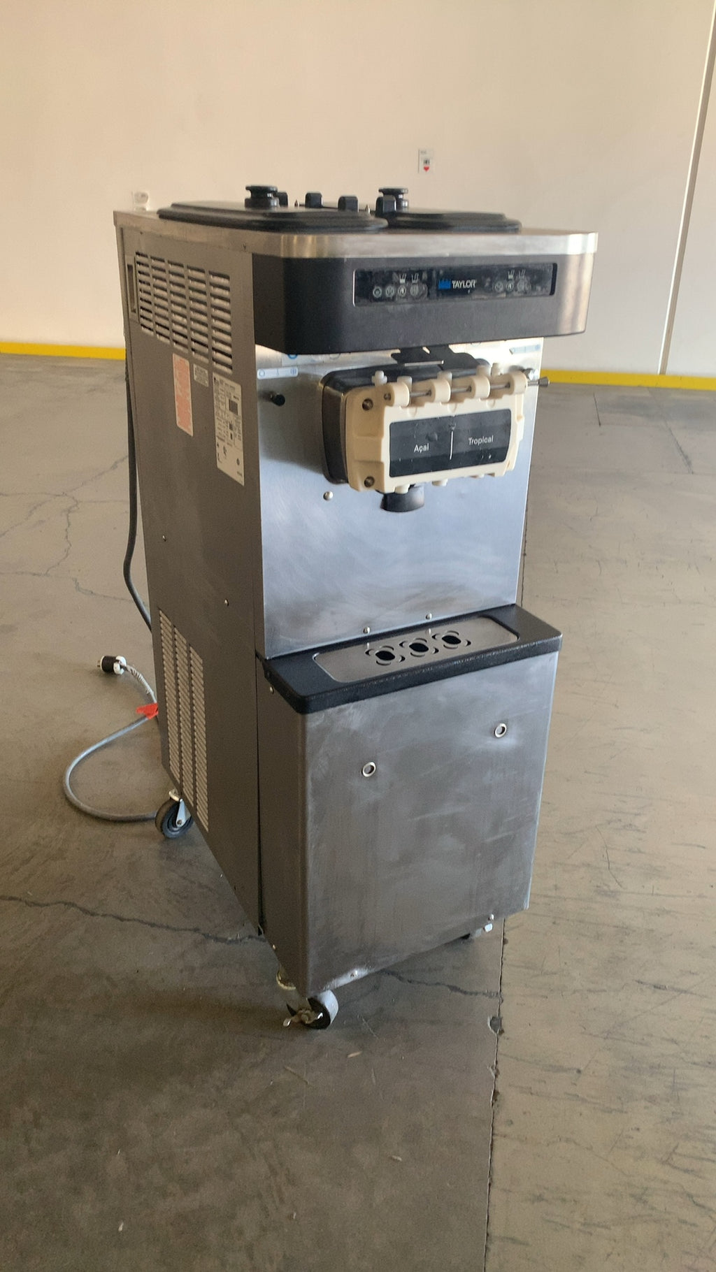 Taylor C791-33 Soft Serve Ice Cream Machine, Floor Model 2 Flavor Açaí Tropical Dispenser