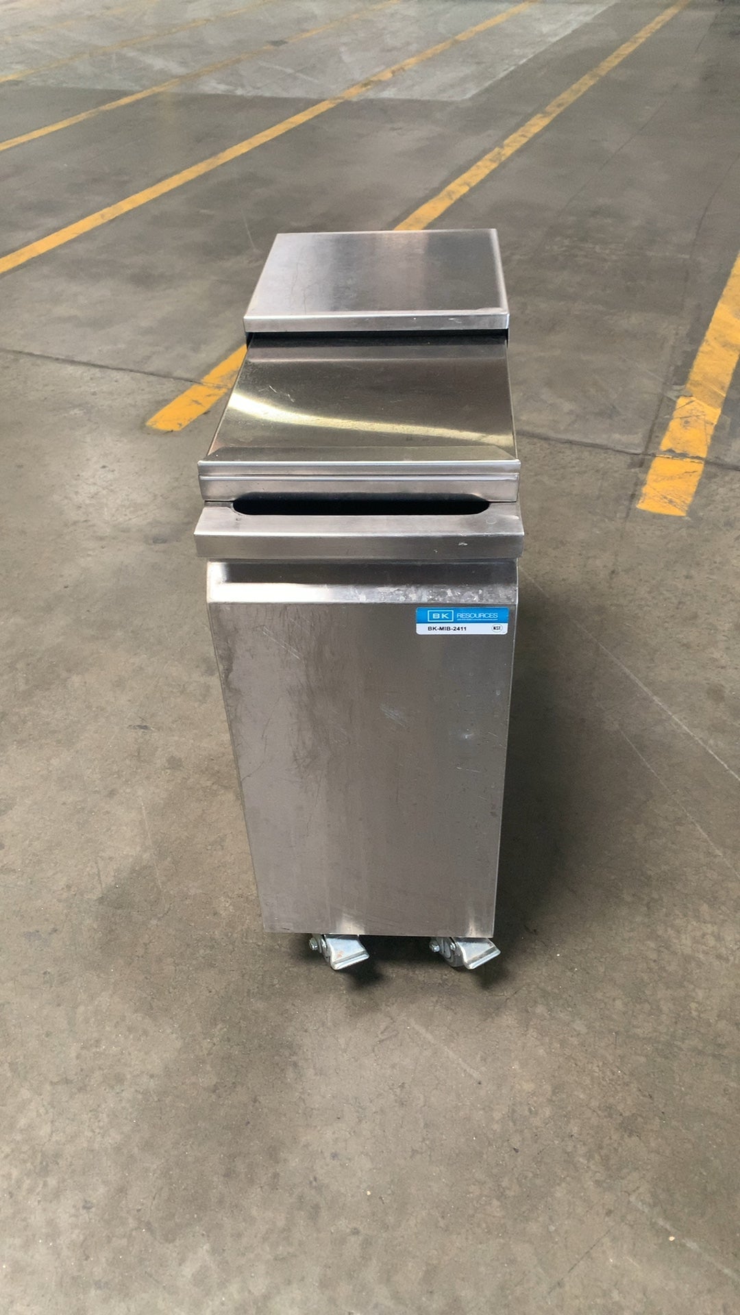 BK RESOURCES BK-MIB-2411 Ice Bin, Mobile Stainless Steel Hinged Lid Drain Valve NSF Certified
