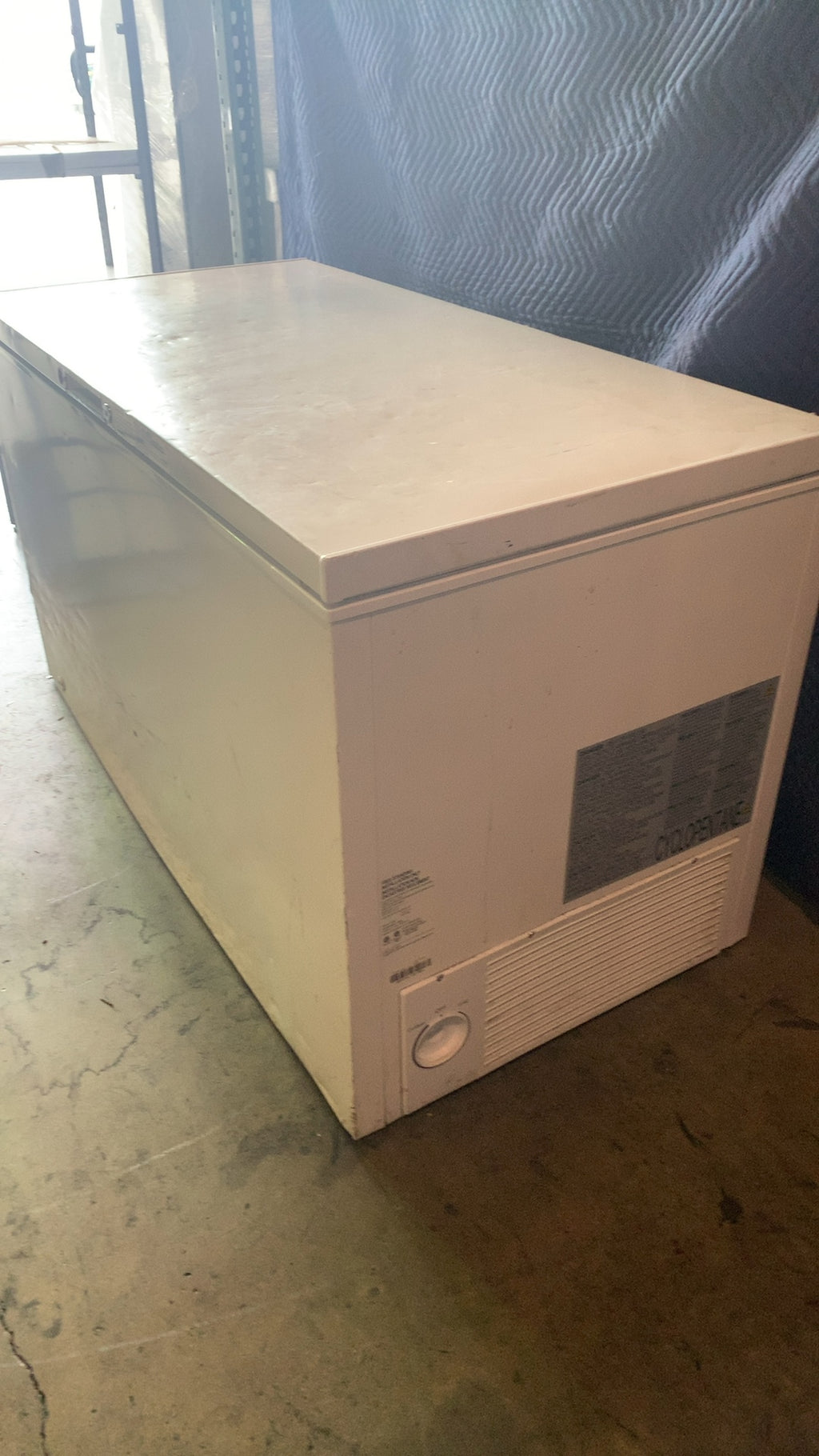 Electrolux FFCL1542AW Chest Freezer 115V Electric