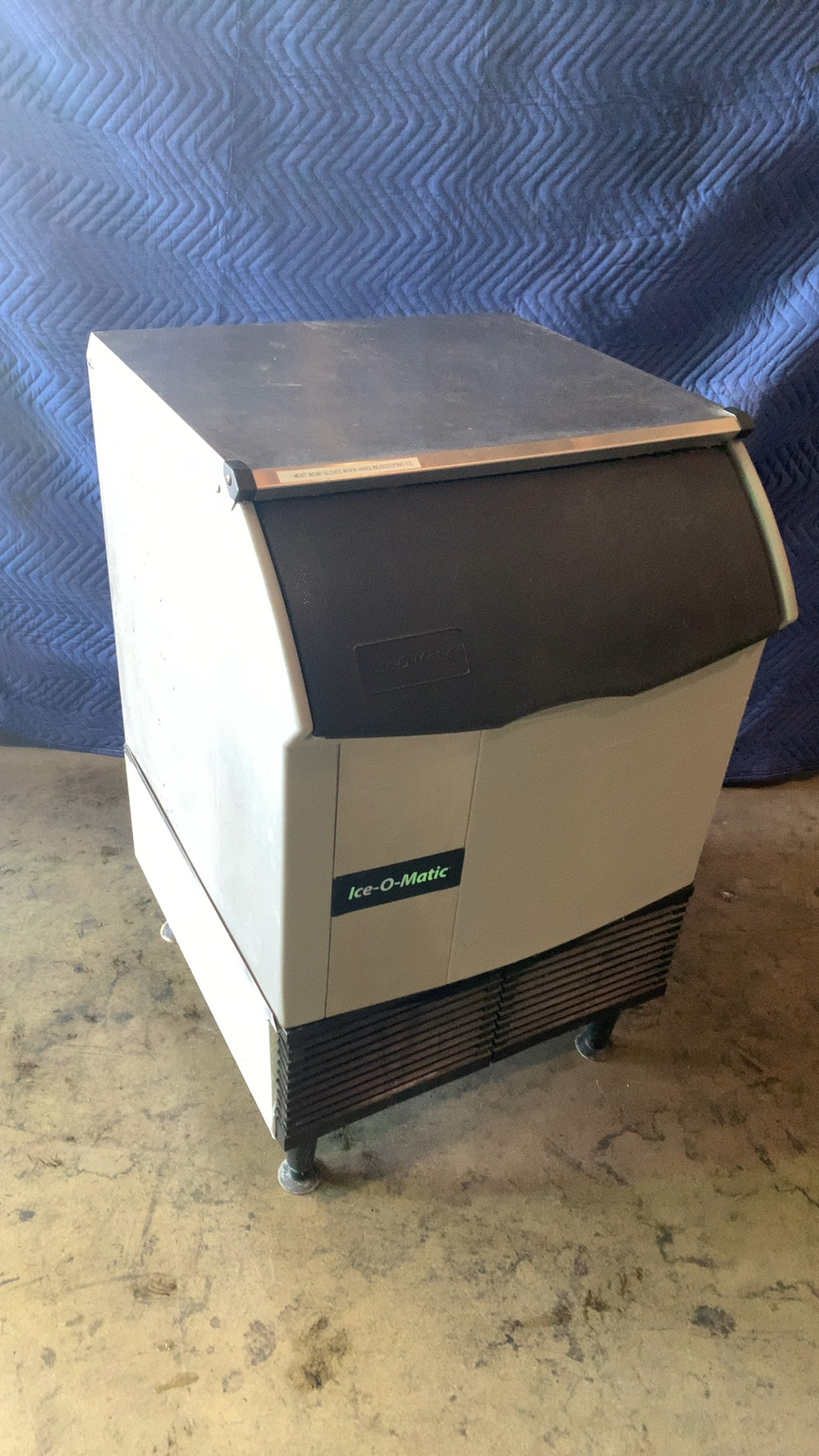 Ice-O-Matic ICEU150HA8 Ice Maker, Under Counter 115V 1 Phase R404A Refrigerant