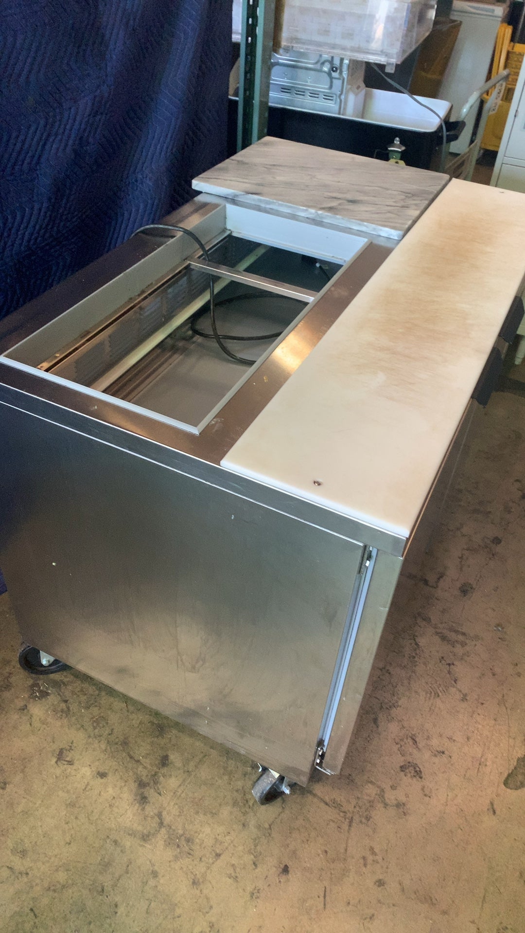BEVERAGE-AIR SPE48HC-08-FL-261 Refrigerated Food Prep Table, Sandwich & Salad Prep 2 Solid Doors, Cutting Board, Open Top Ingredient Rail, Casters, 115V