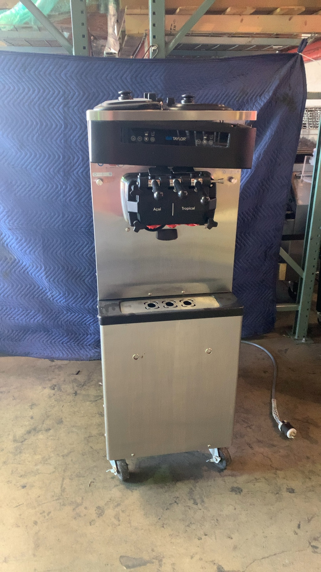 Taylor C791-33 Frozen Beverage Machine, Floor Model 2 Hoppers 3 Dispensers